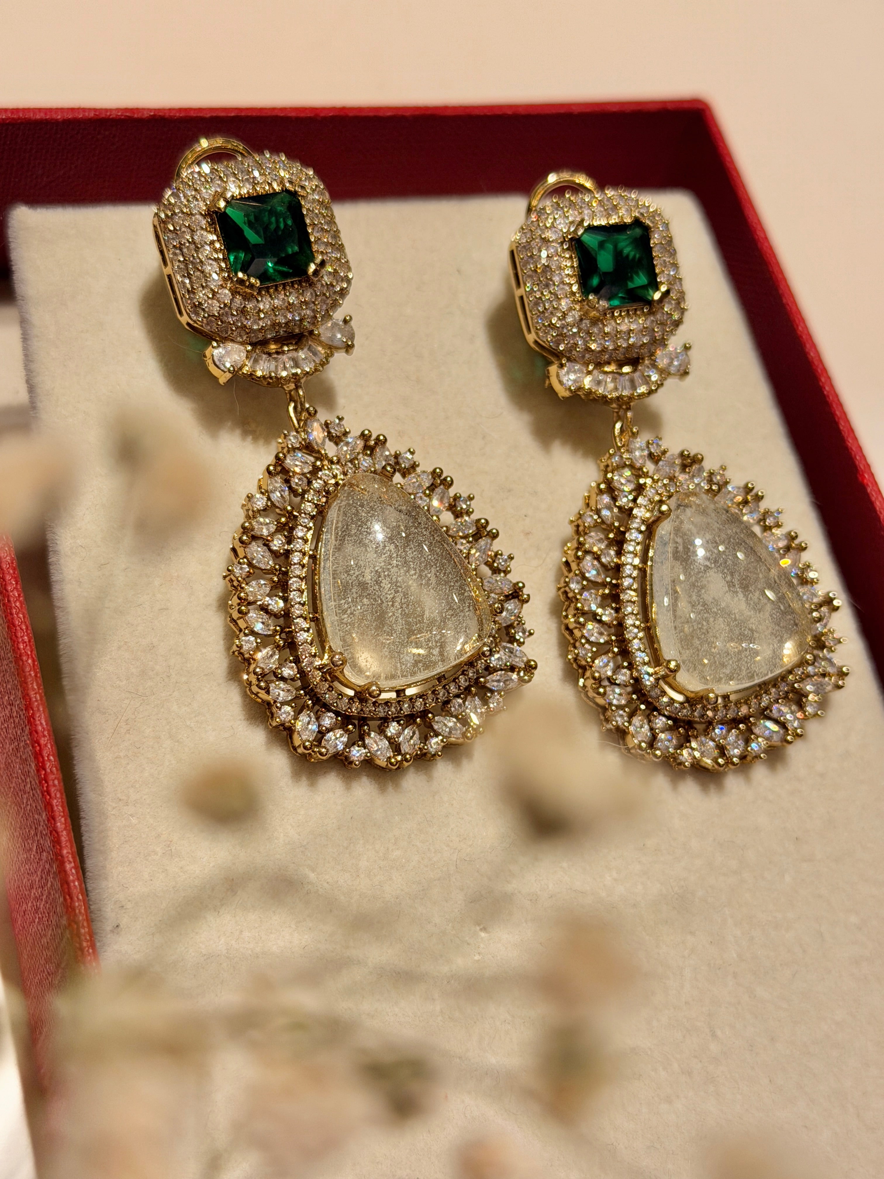 Elizabeth Crest Eardrops