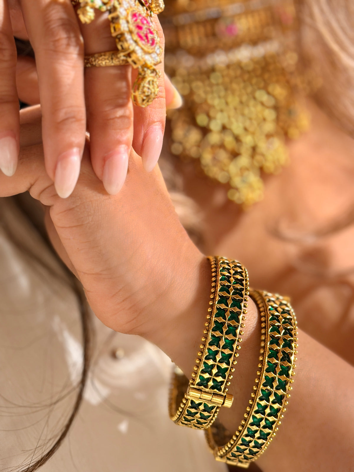 Shreenidhi Rajwadi Bangle-Emerald