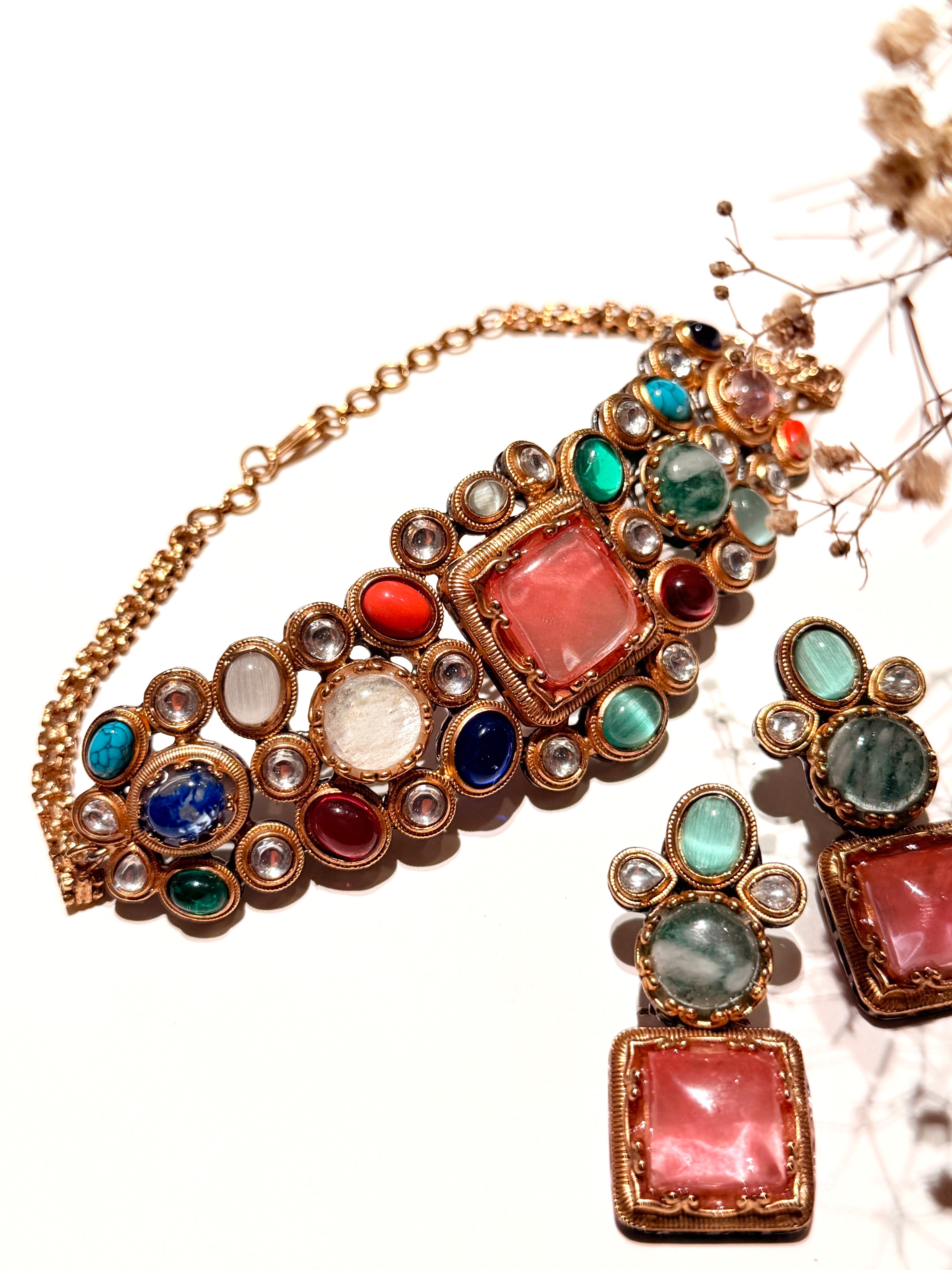 Elizabeth Cuadrato Choker