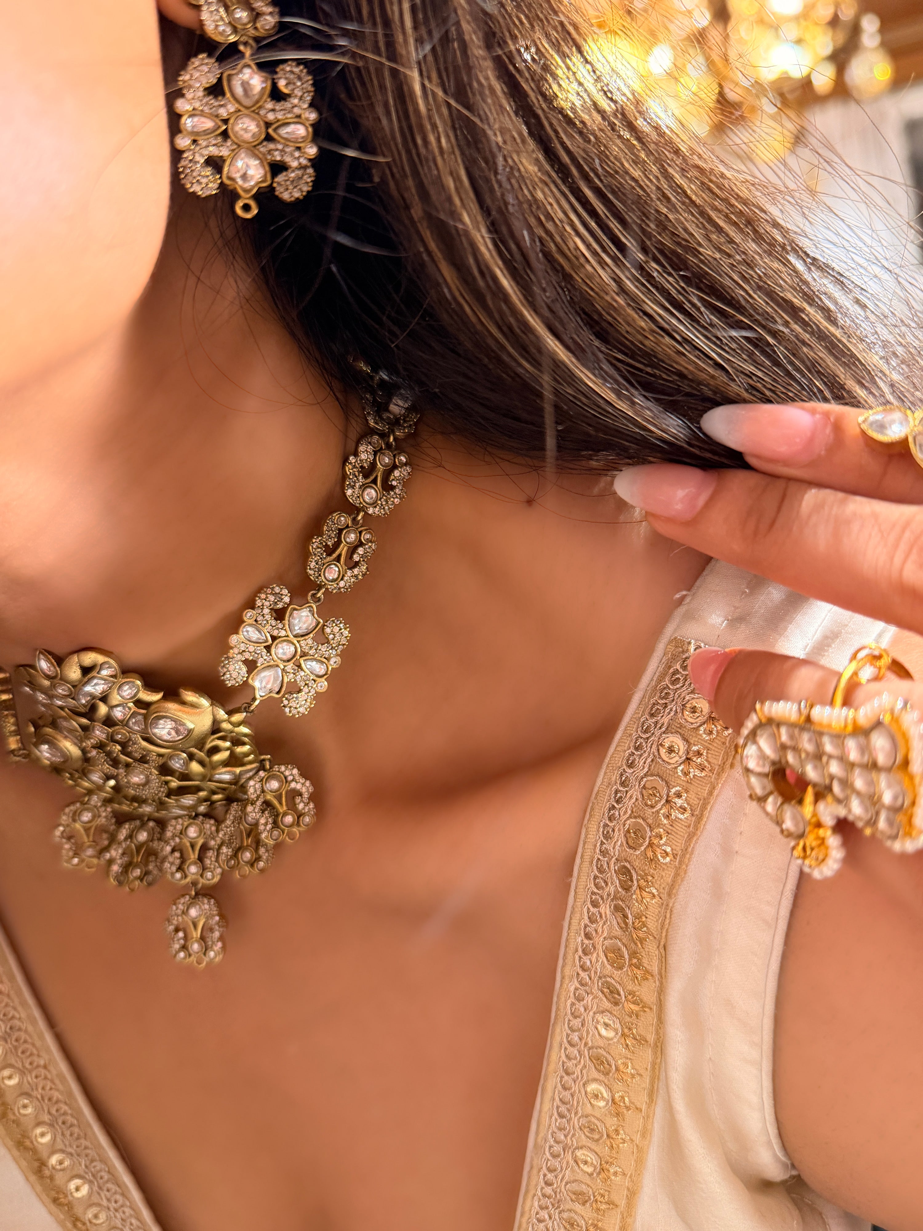 Tridha neck-piece-Mahira