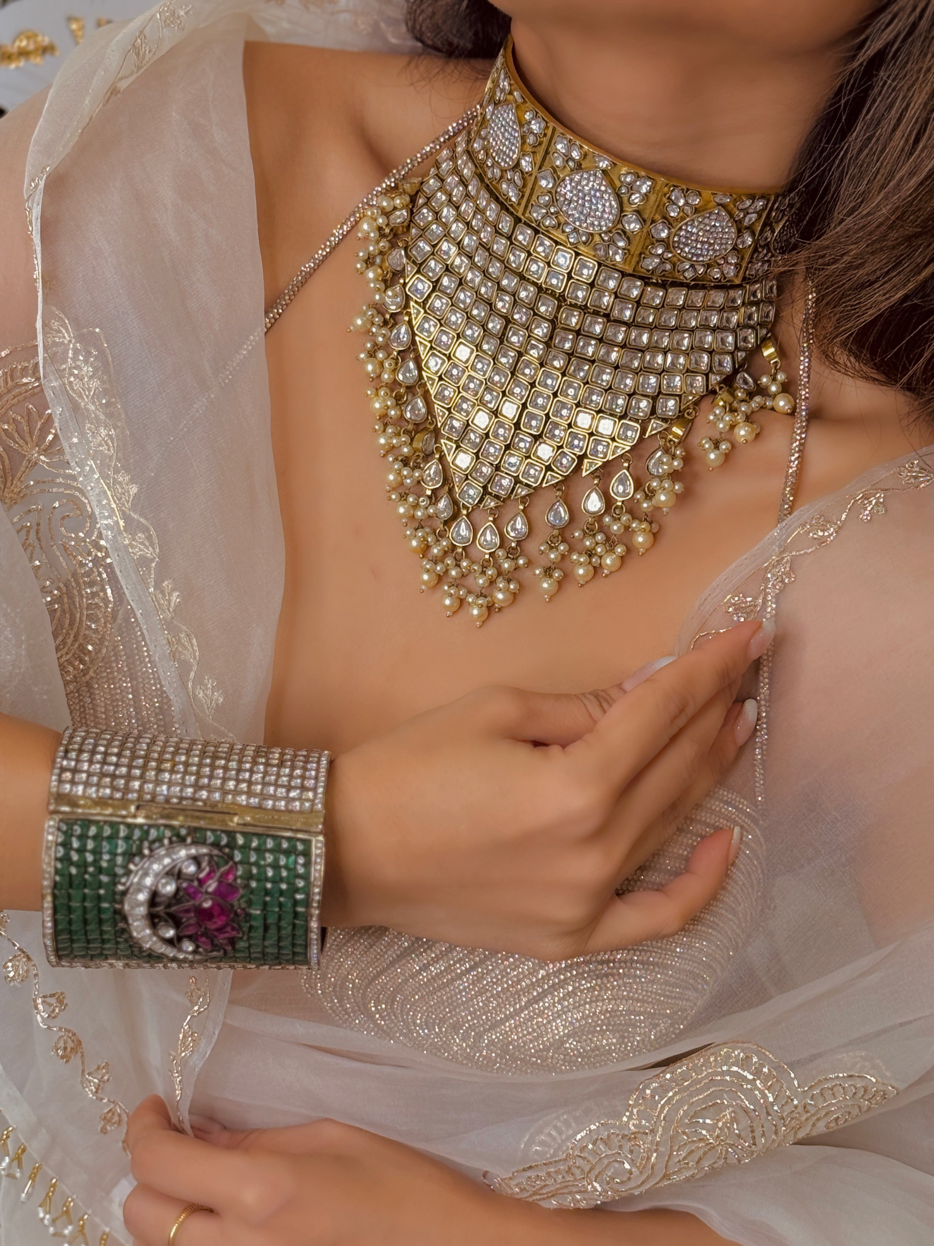 Golden Mirage - MAHIRA