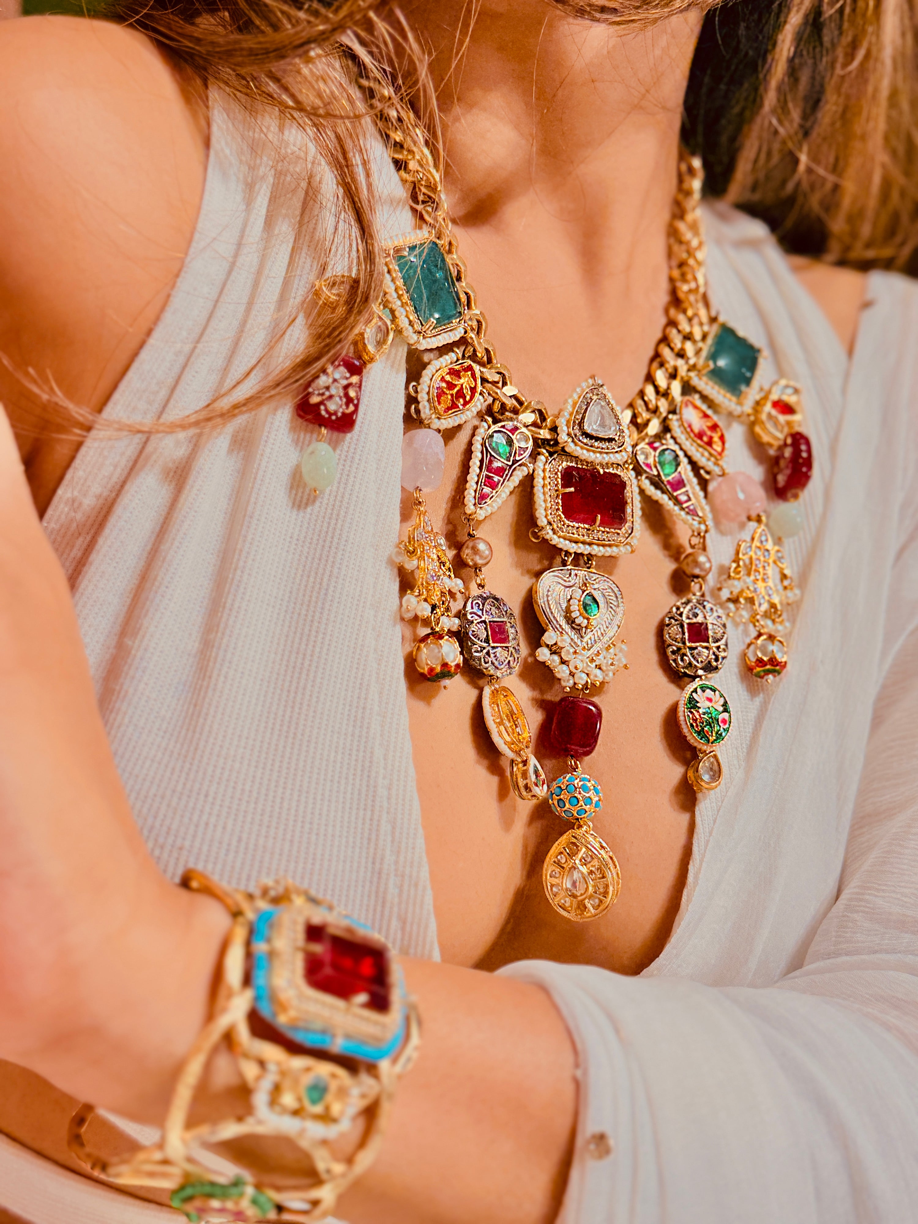 Rivaaz Chain Neck piece