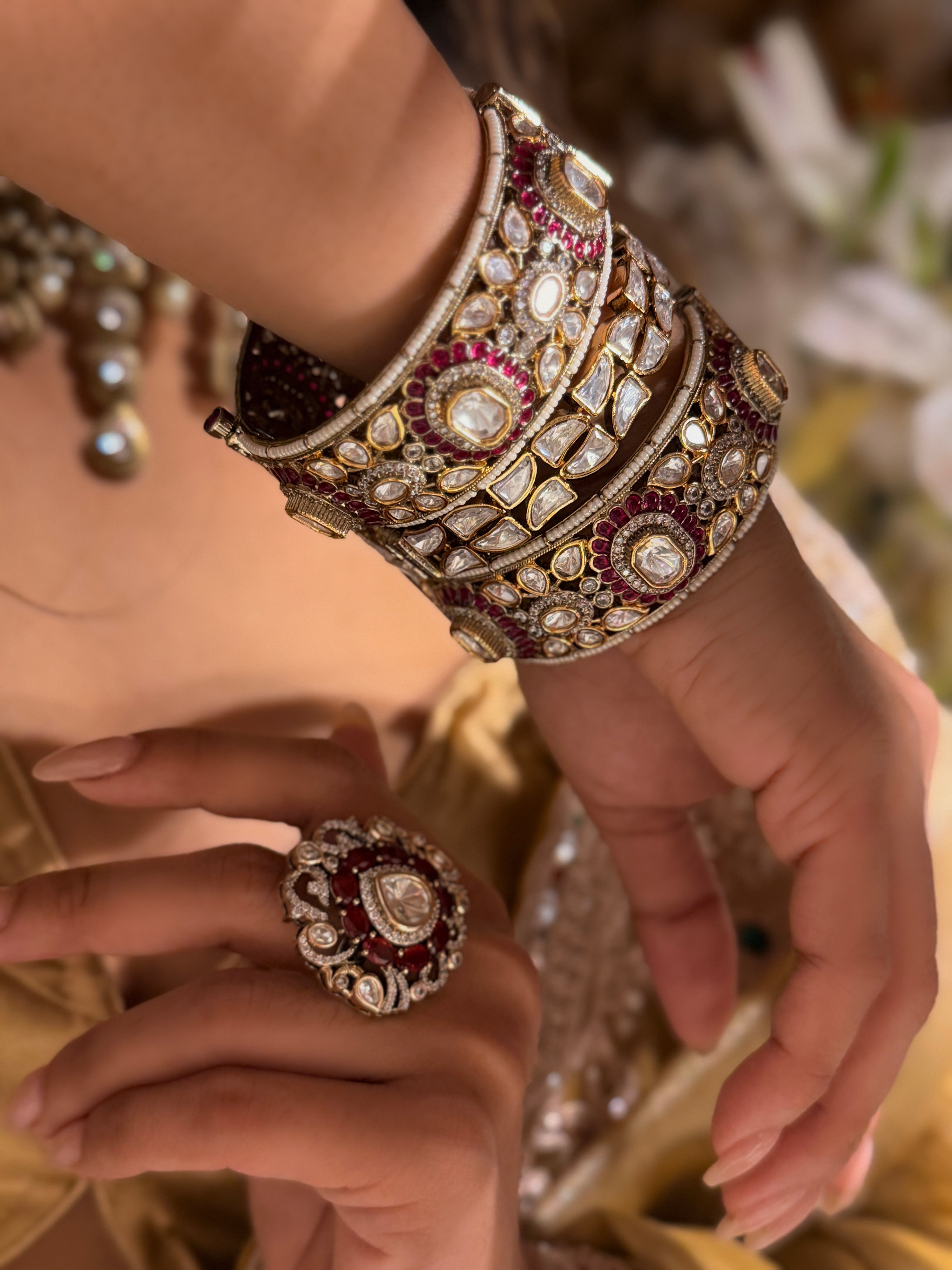 Mahodari Red polki Bangle