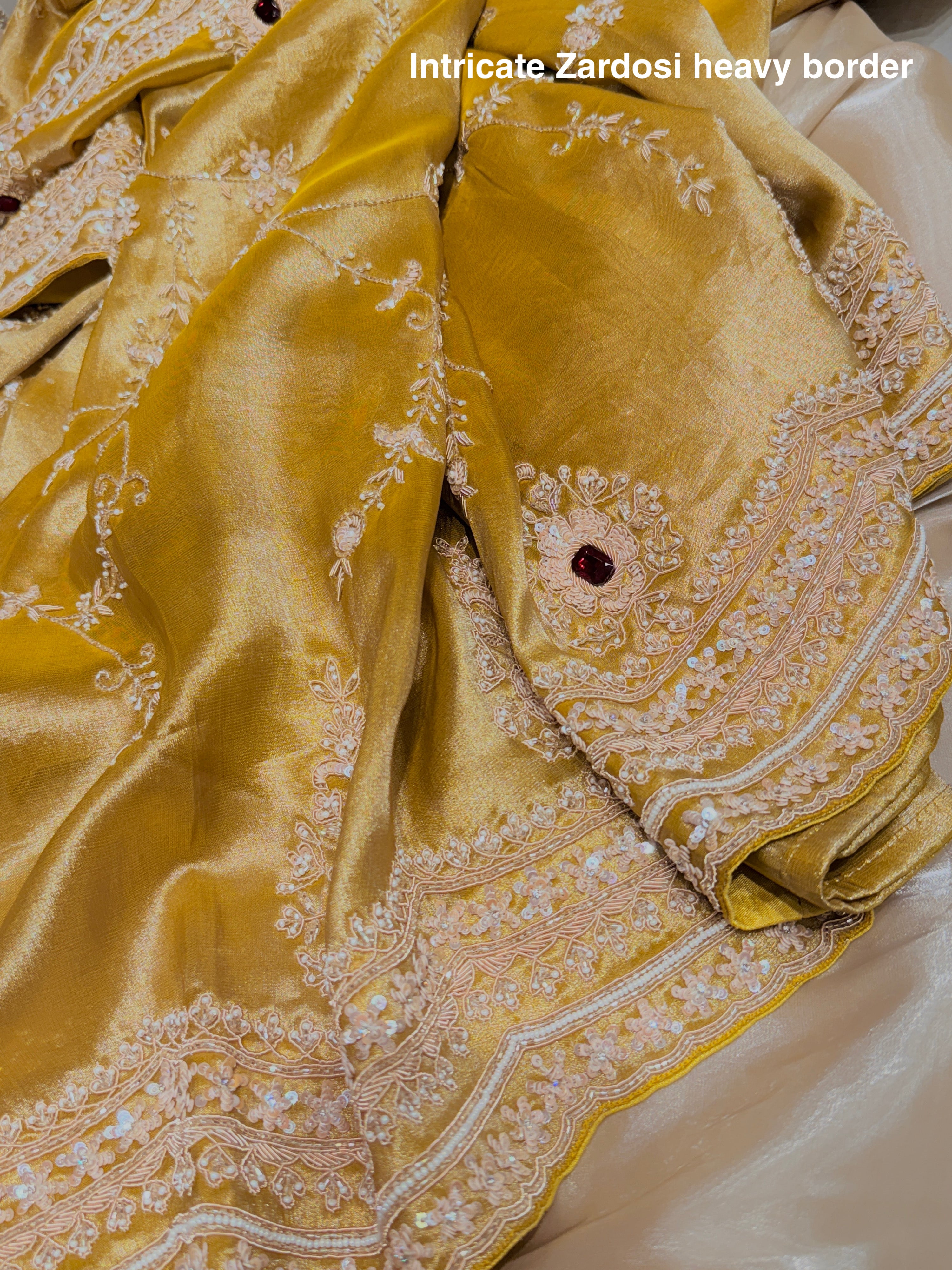 Molten Gold Tissue Kanjivaram Silk with heavy Zardosi bordered Saree with Unstitched Blouse piece