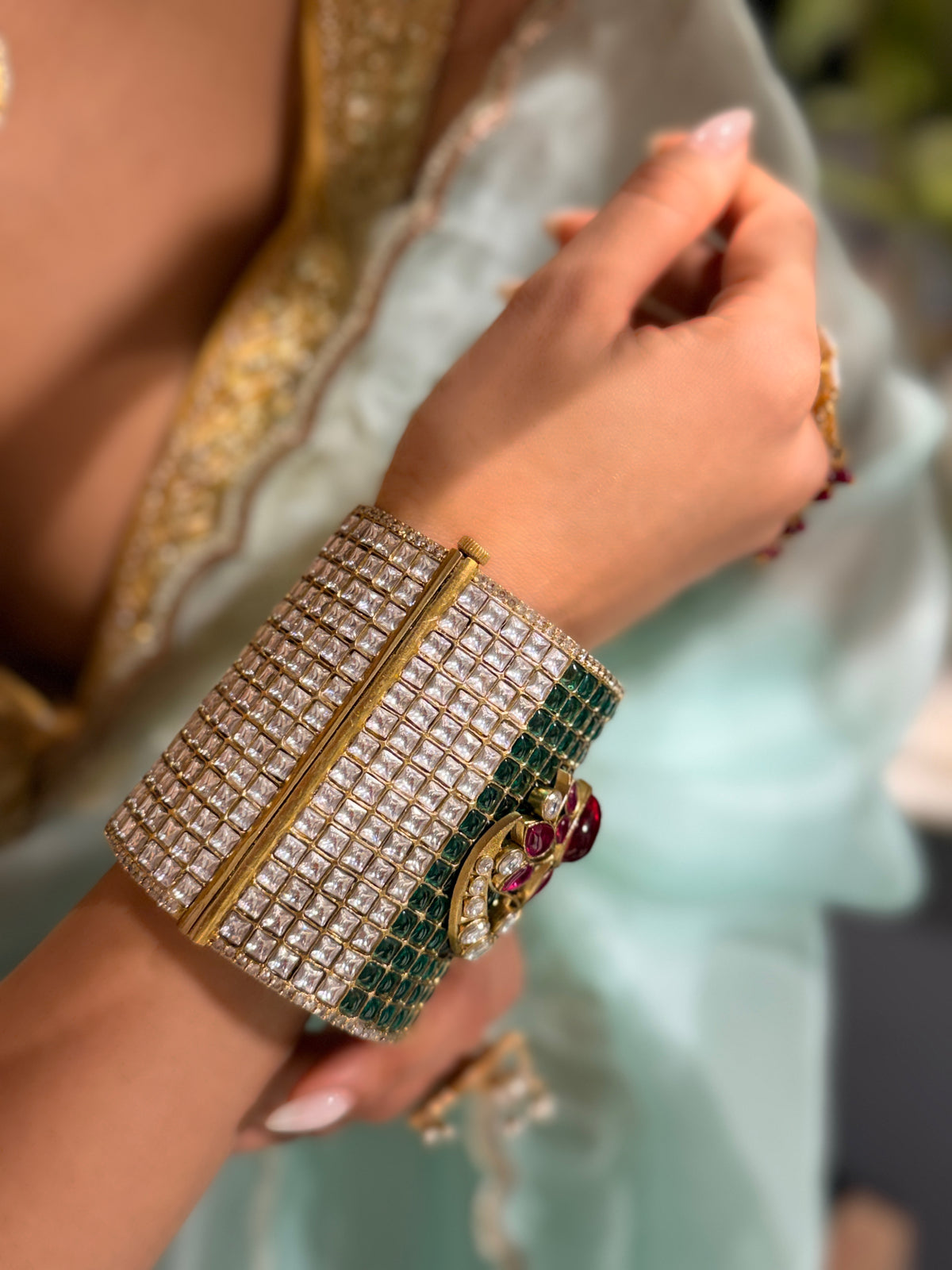 Chandrakanta Polki Handcuff - Emerald