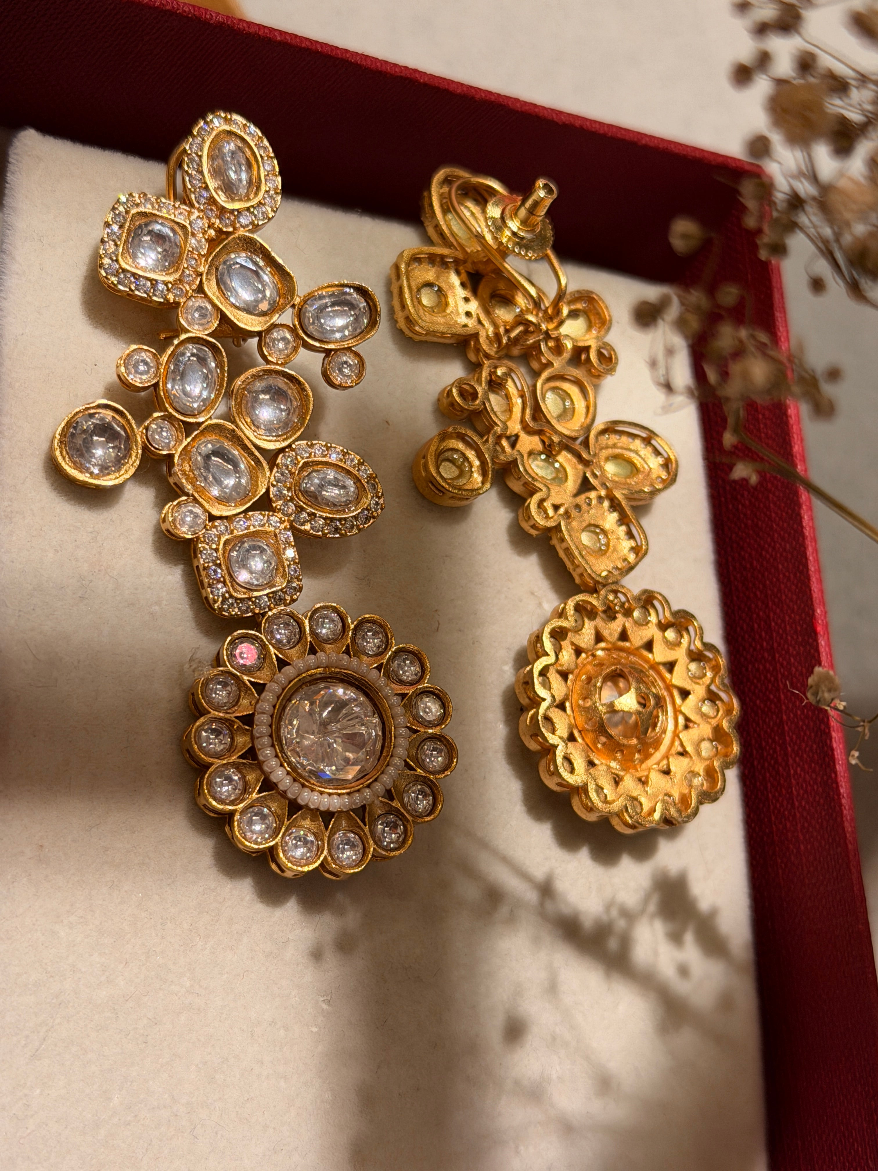 Zarina radiance flower Earring