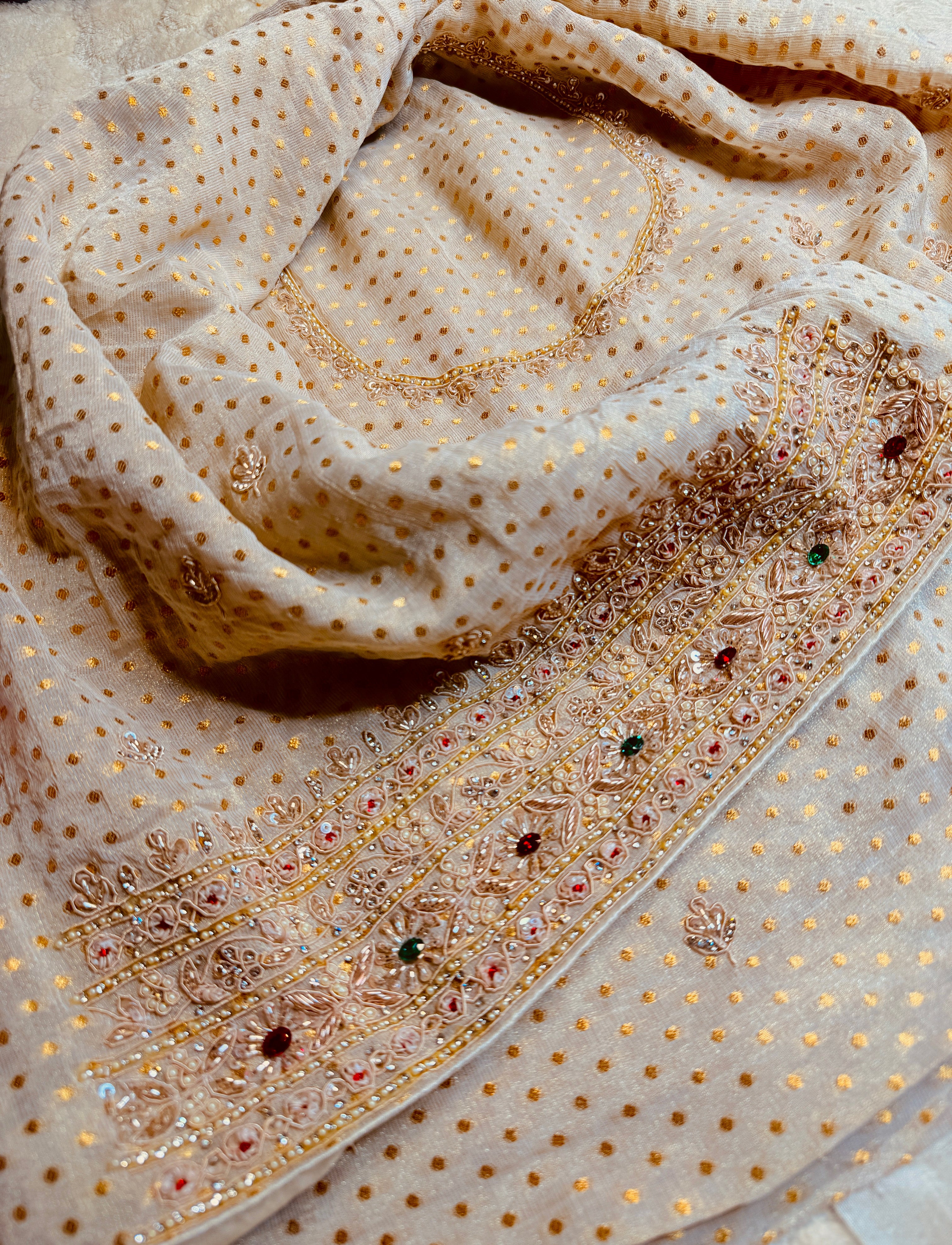 Ivory zari woven Chanderi Heavy Zardosi Hand-embroidered Saree with unstitched Blouse piece