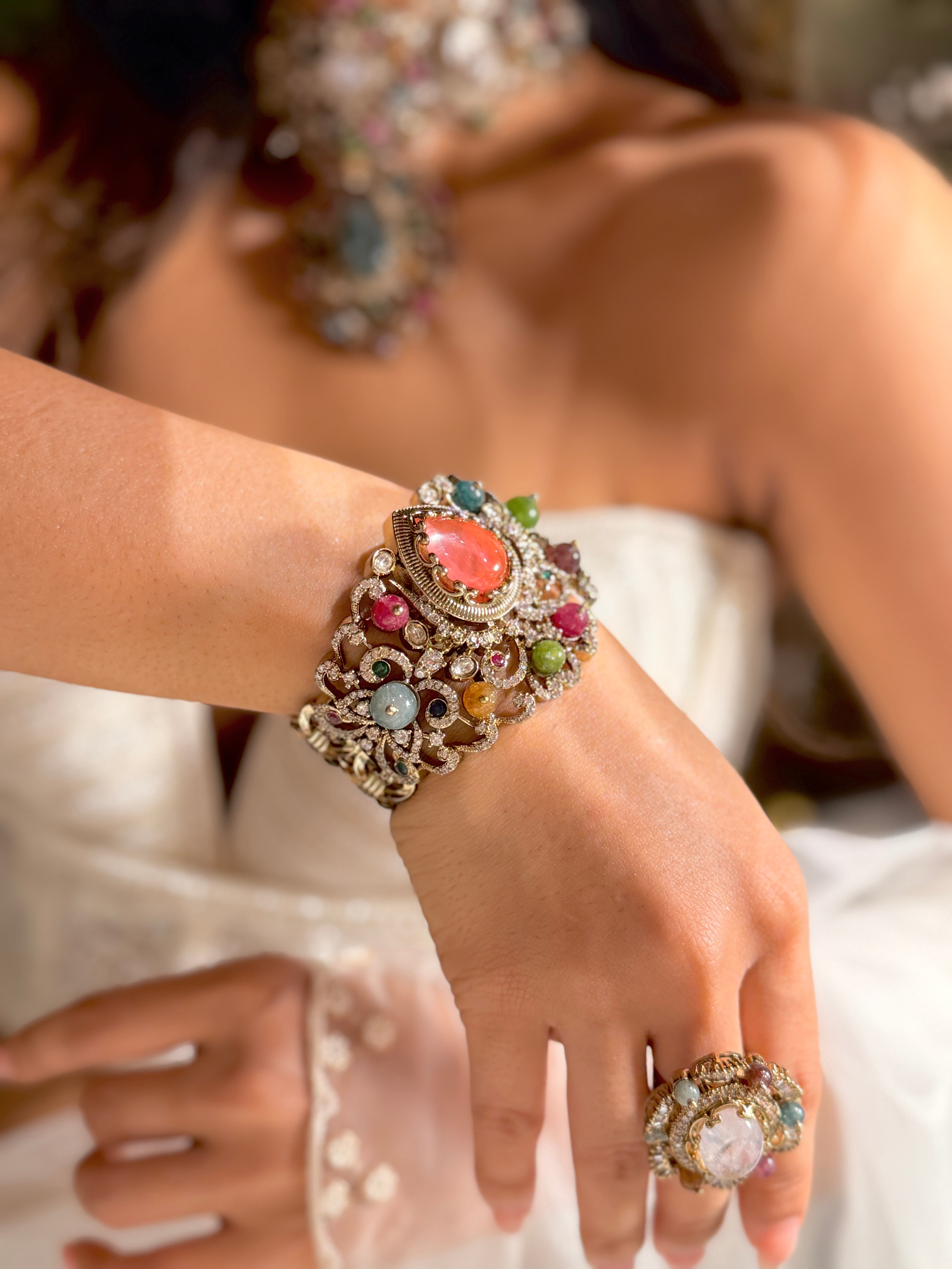 Twilight Gleam Bracelet- Elizabeth