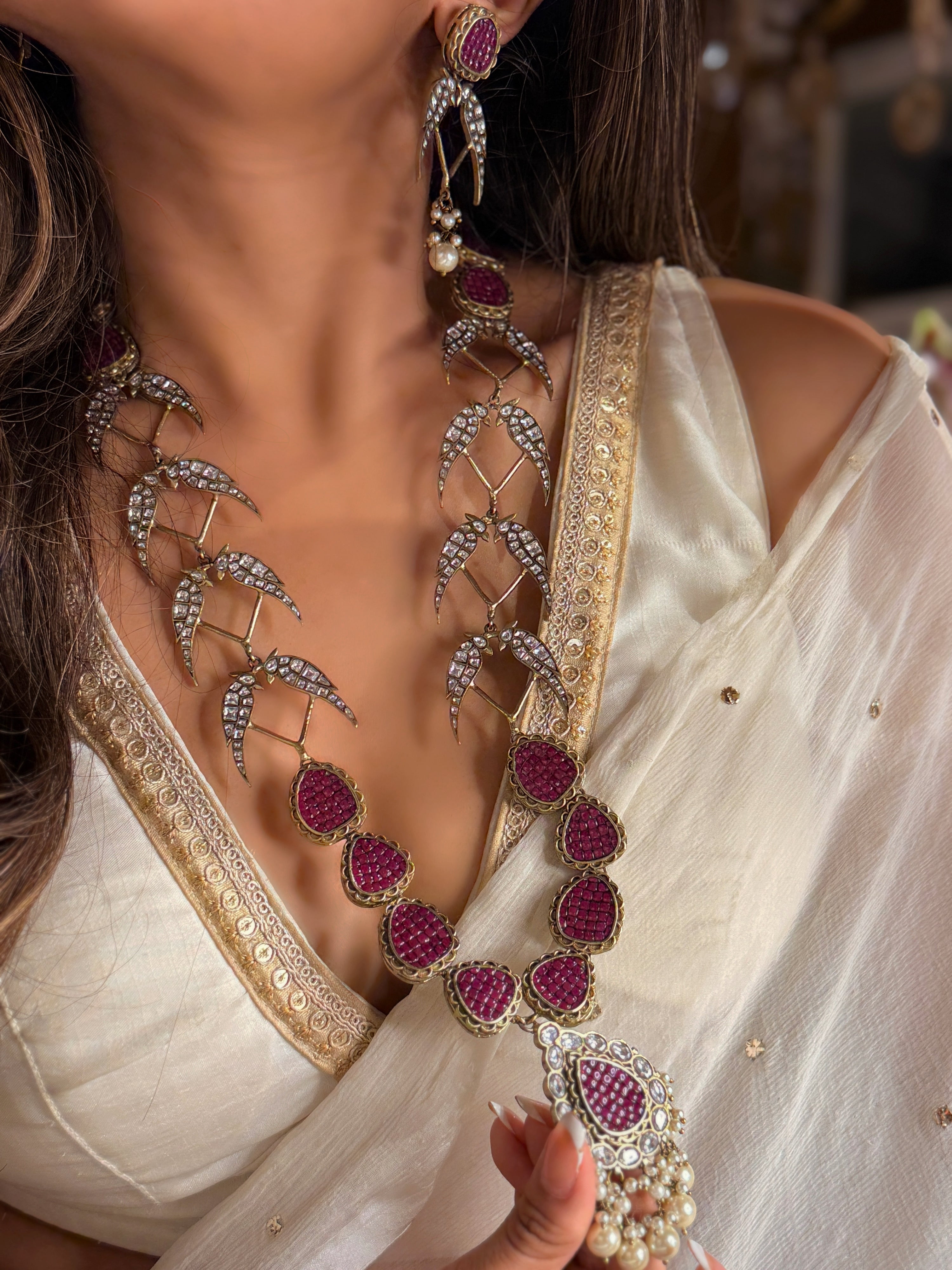 Crimson Aviara Necklace- Mahira