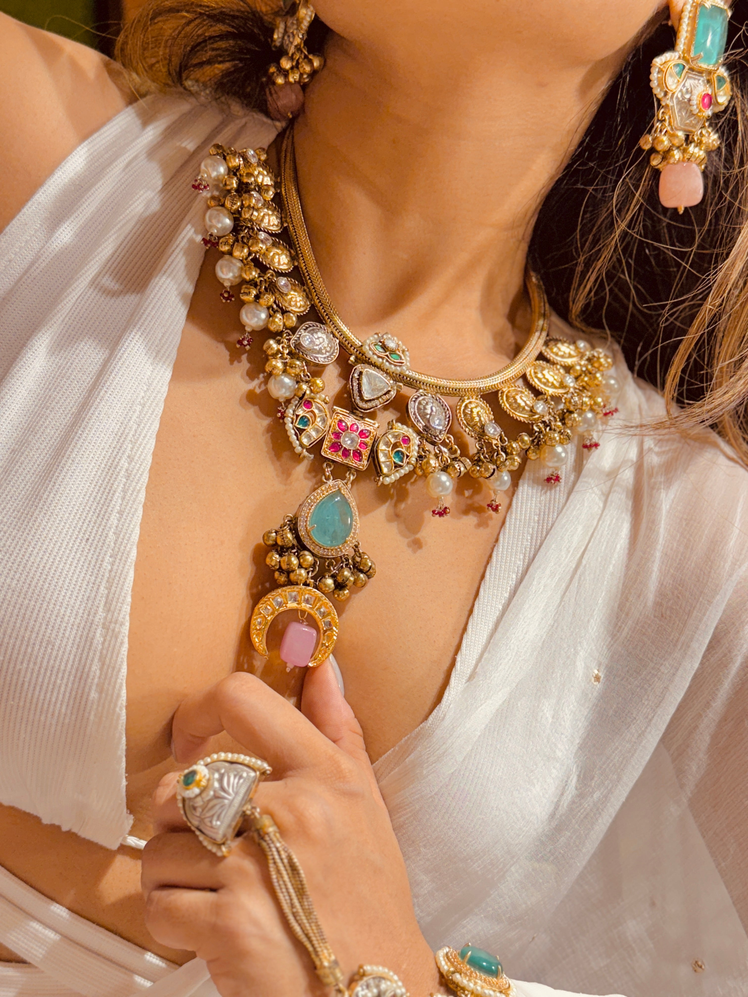 Naaz Necklace