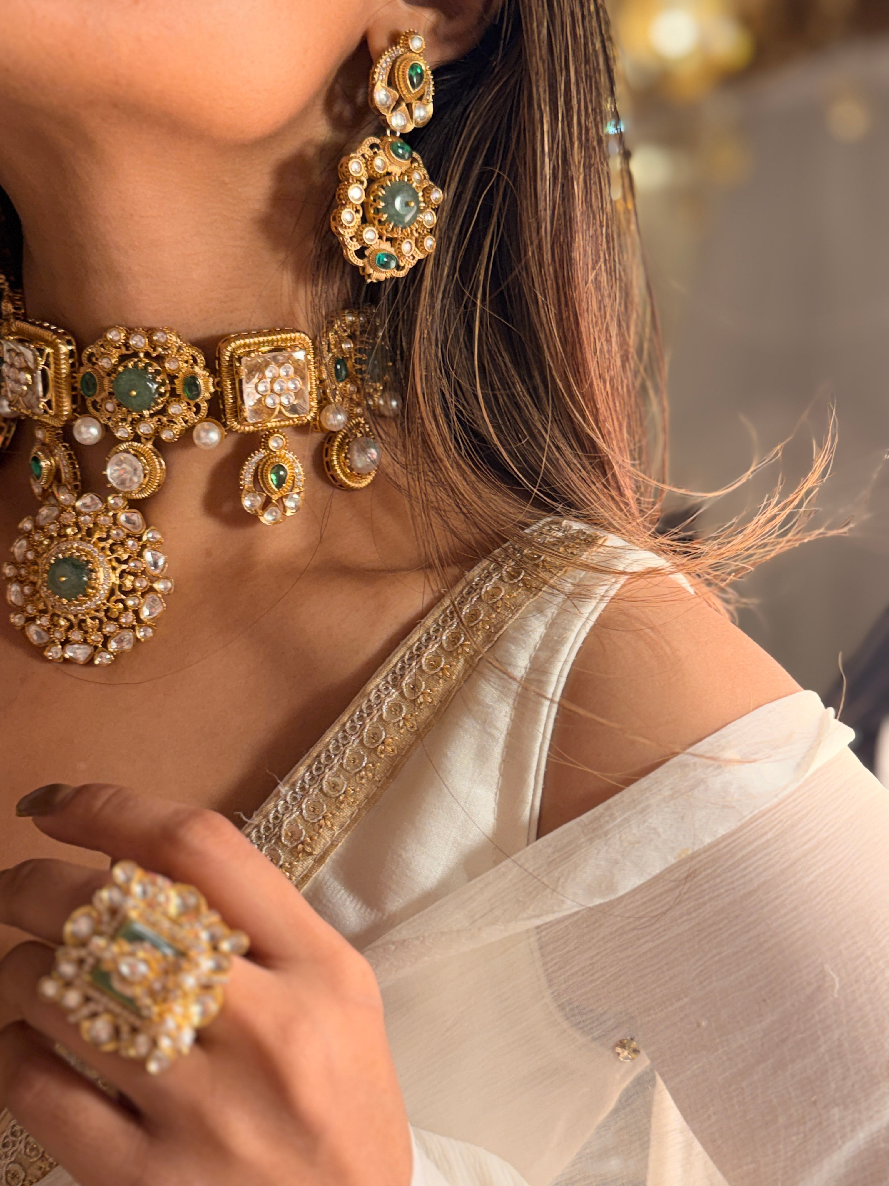 Zaraksh Medallion Necklace