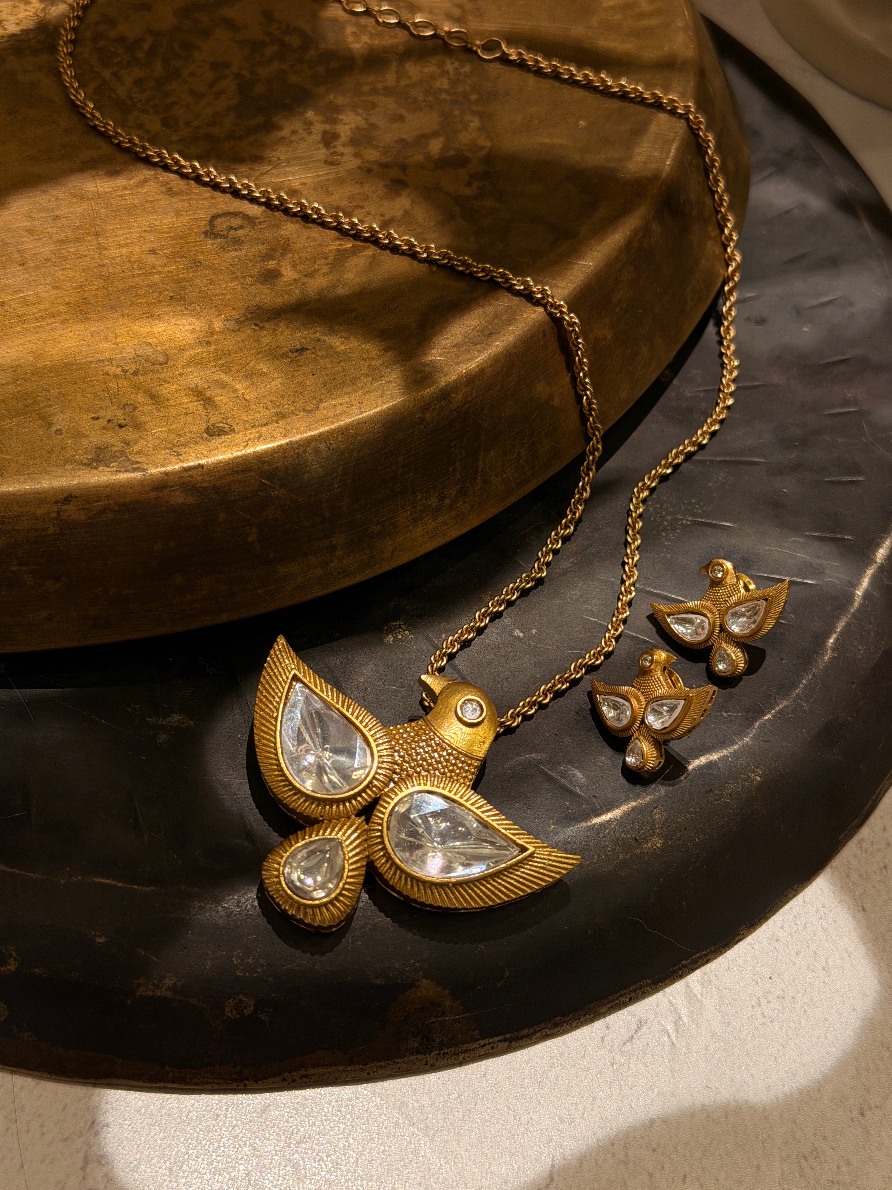Falak Pendant Set
