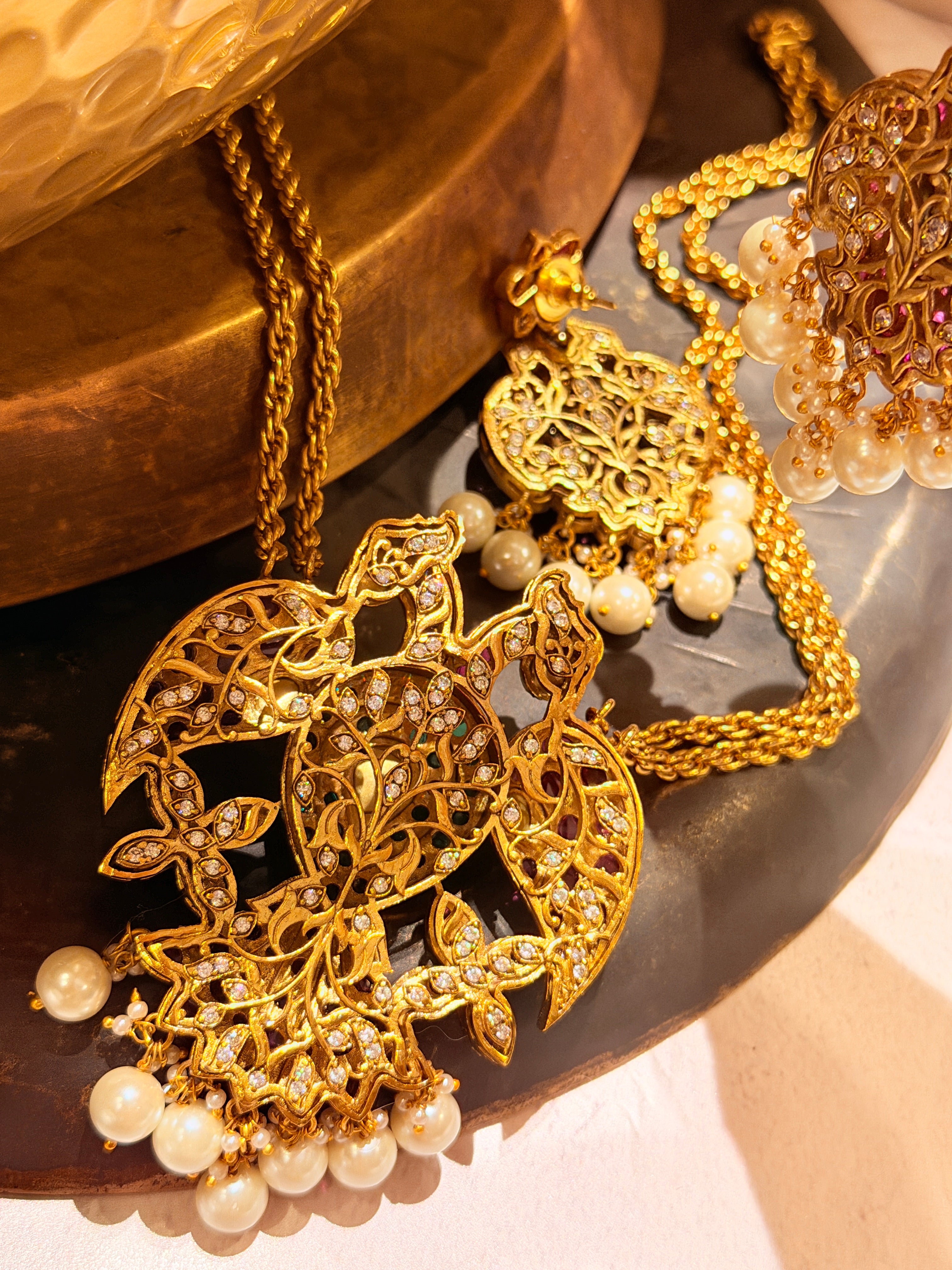 Kanchan Mayur pendant chain