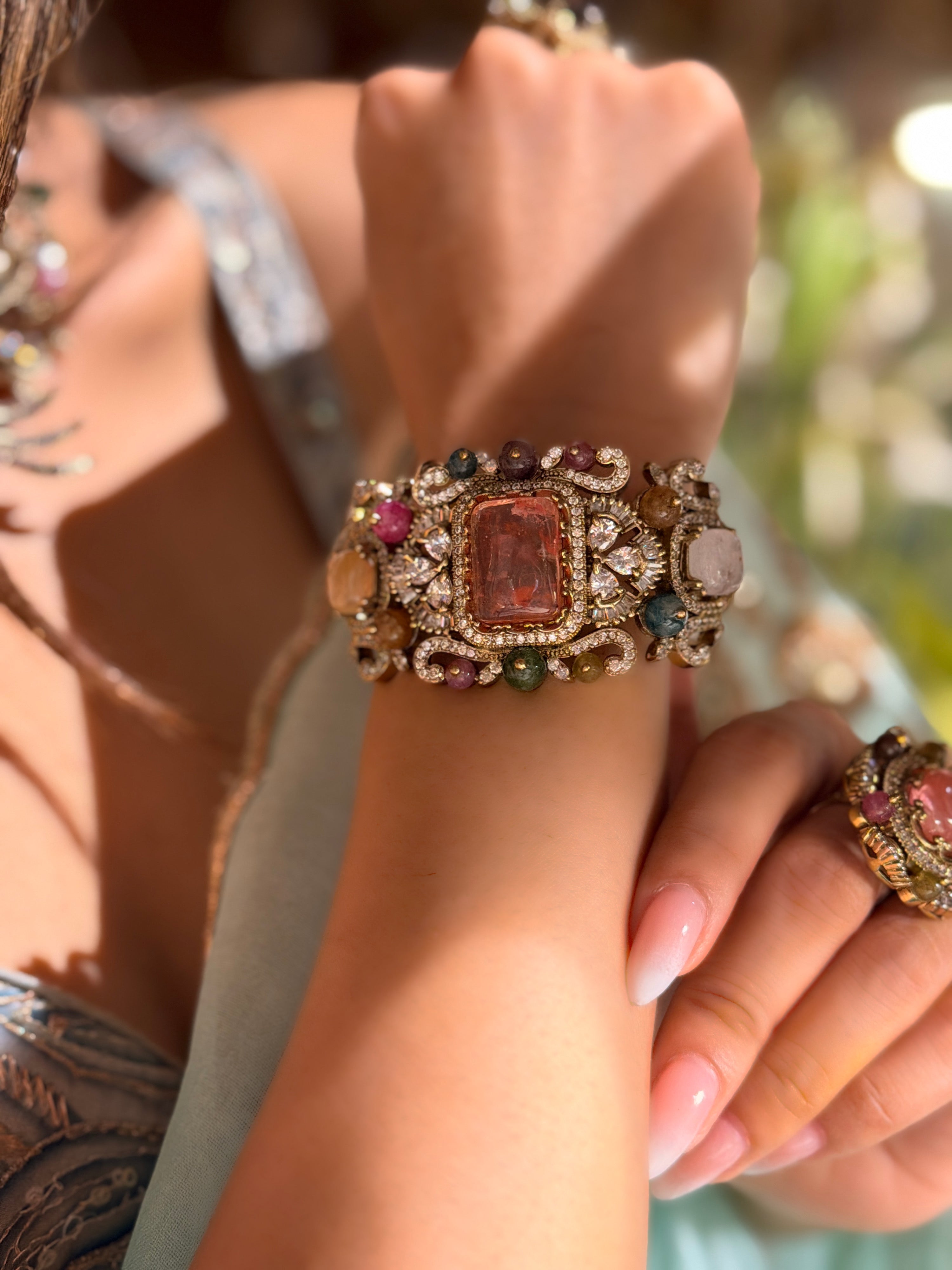Elizabeth Ornate Elegance Bracelet- Peach