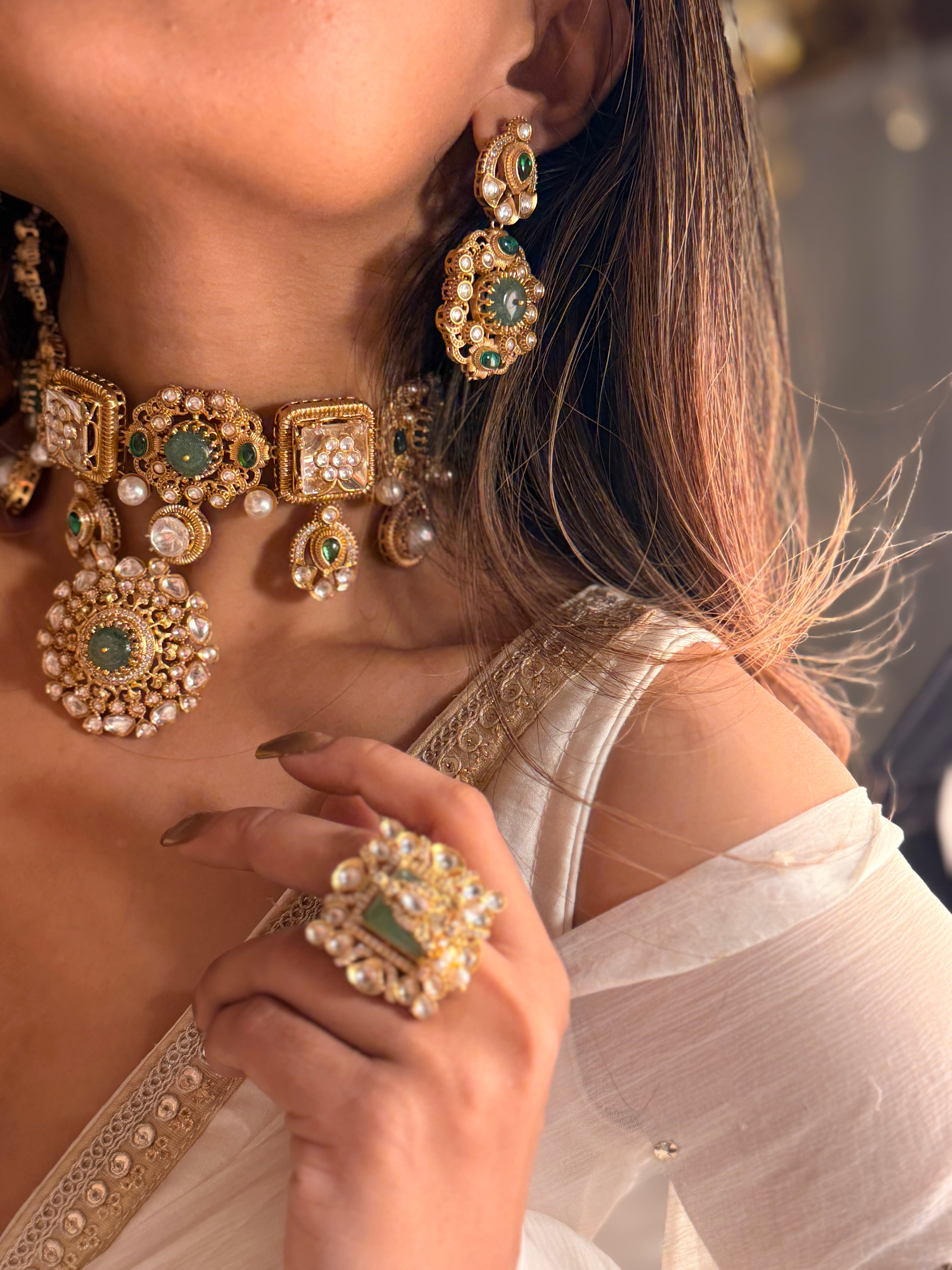 Zaraksh Medallion Necklace