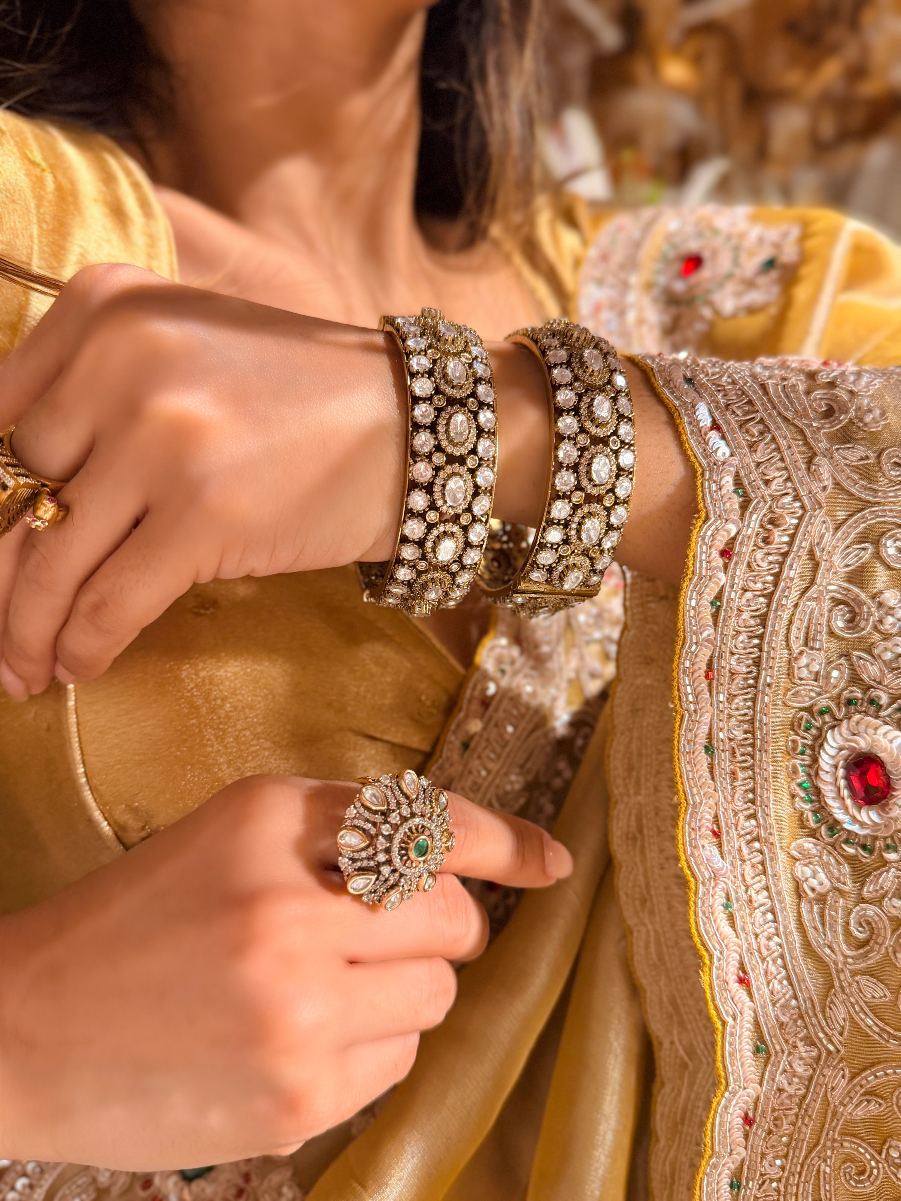 Ditya Bangle