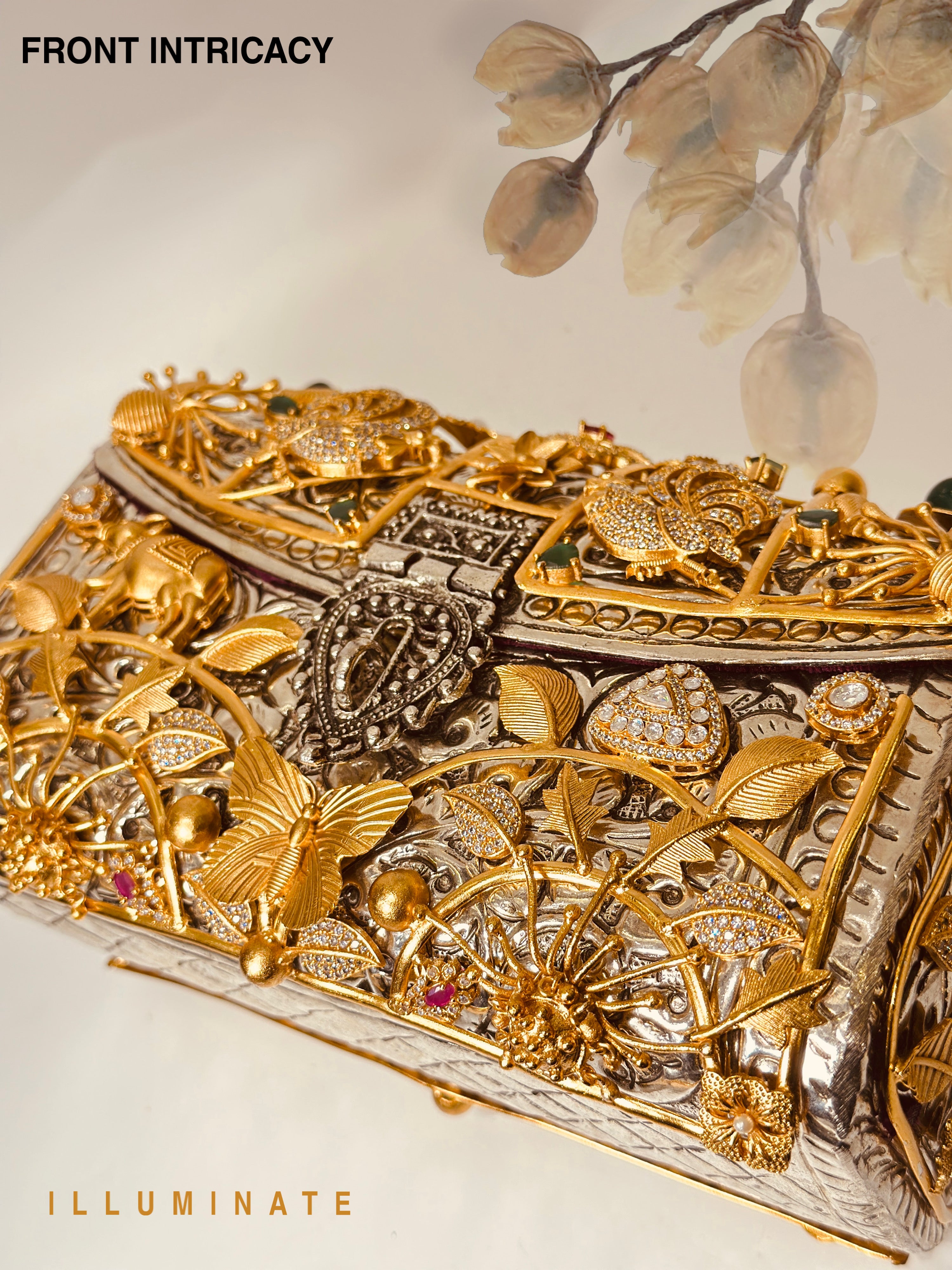Mystique Golden Eden Clutch