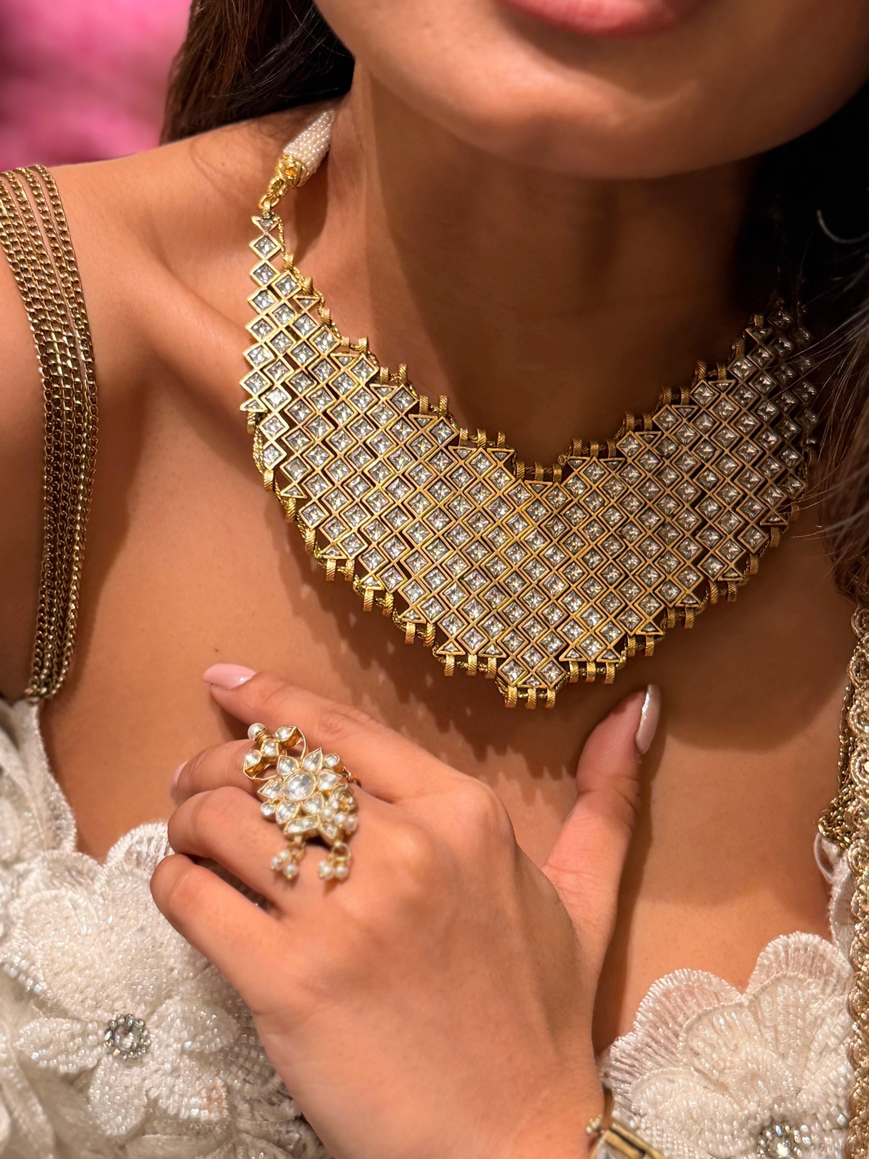Zeenat Neck Piece