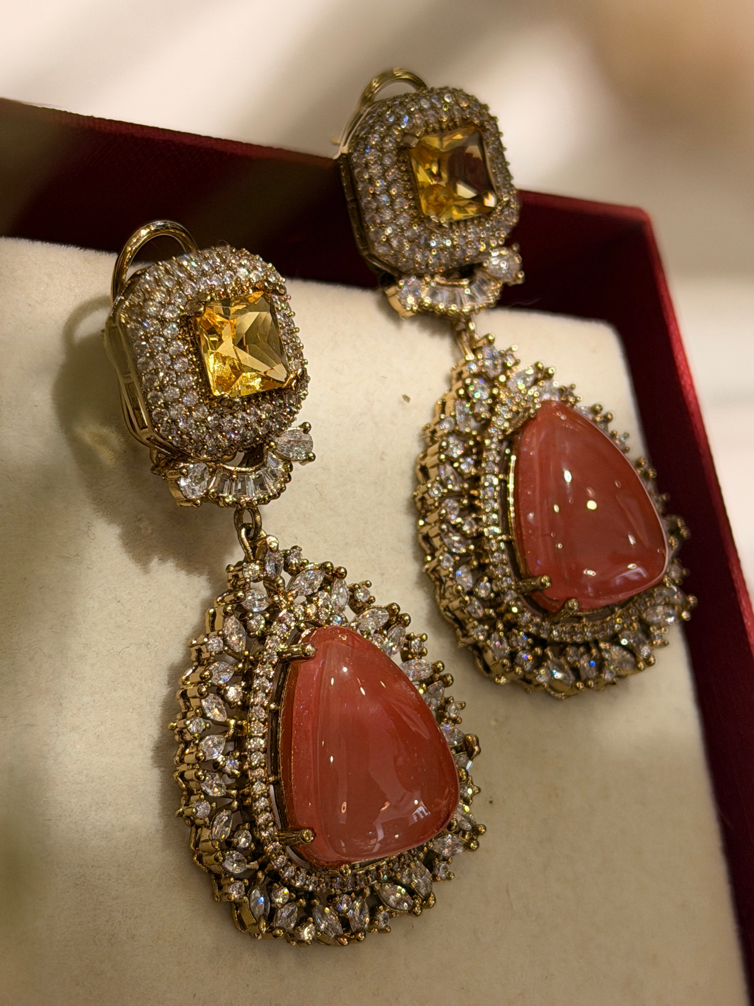 Elizabeth Crest Eardrops