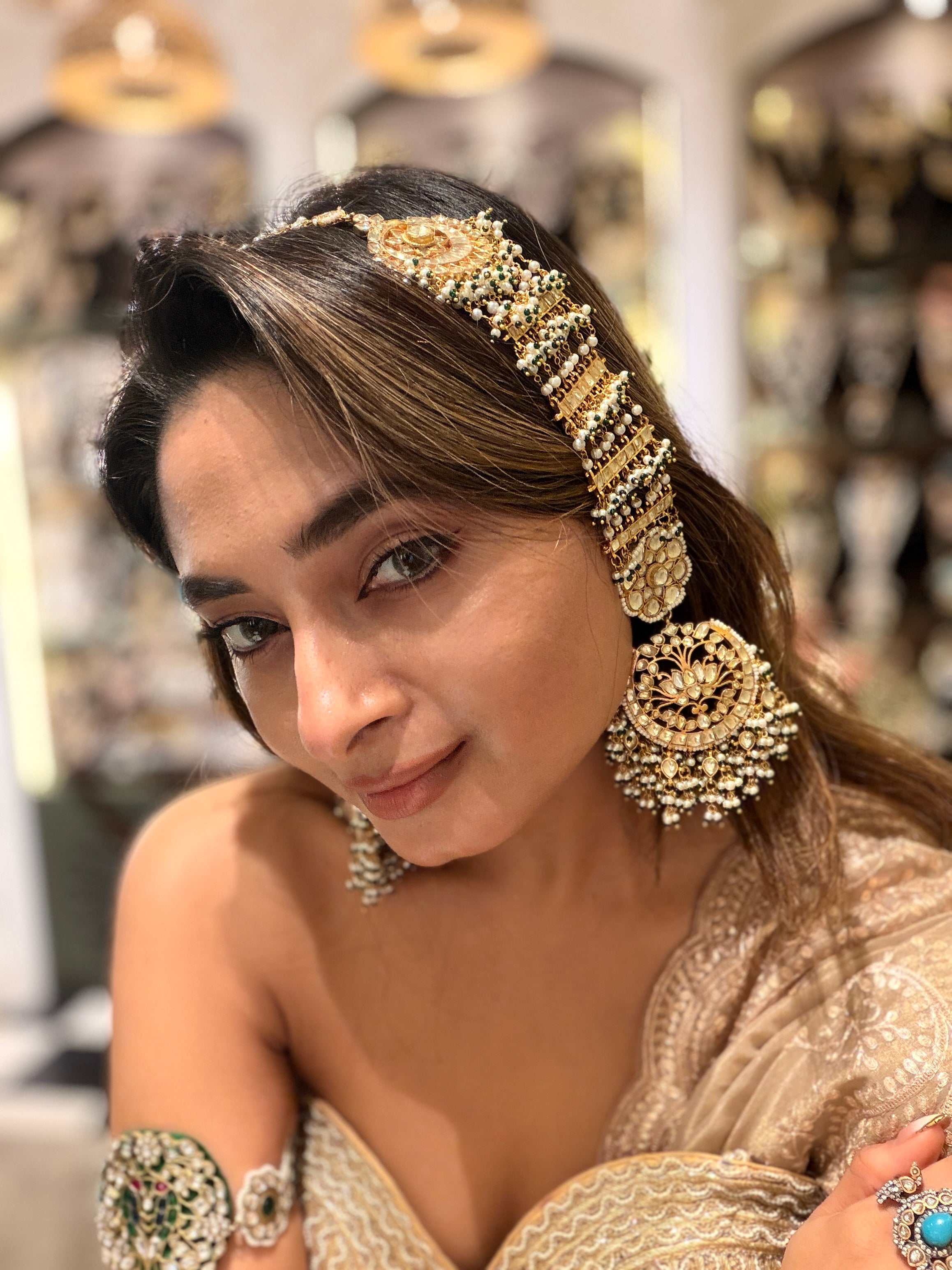 Nizamia Regal Chandbali