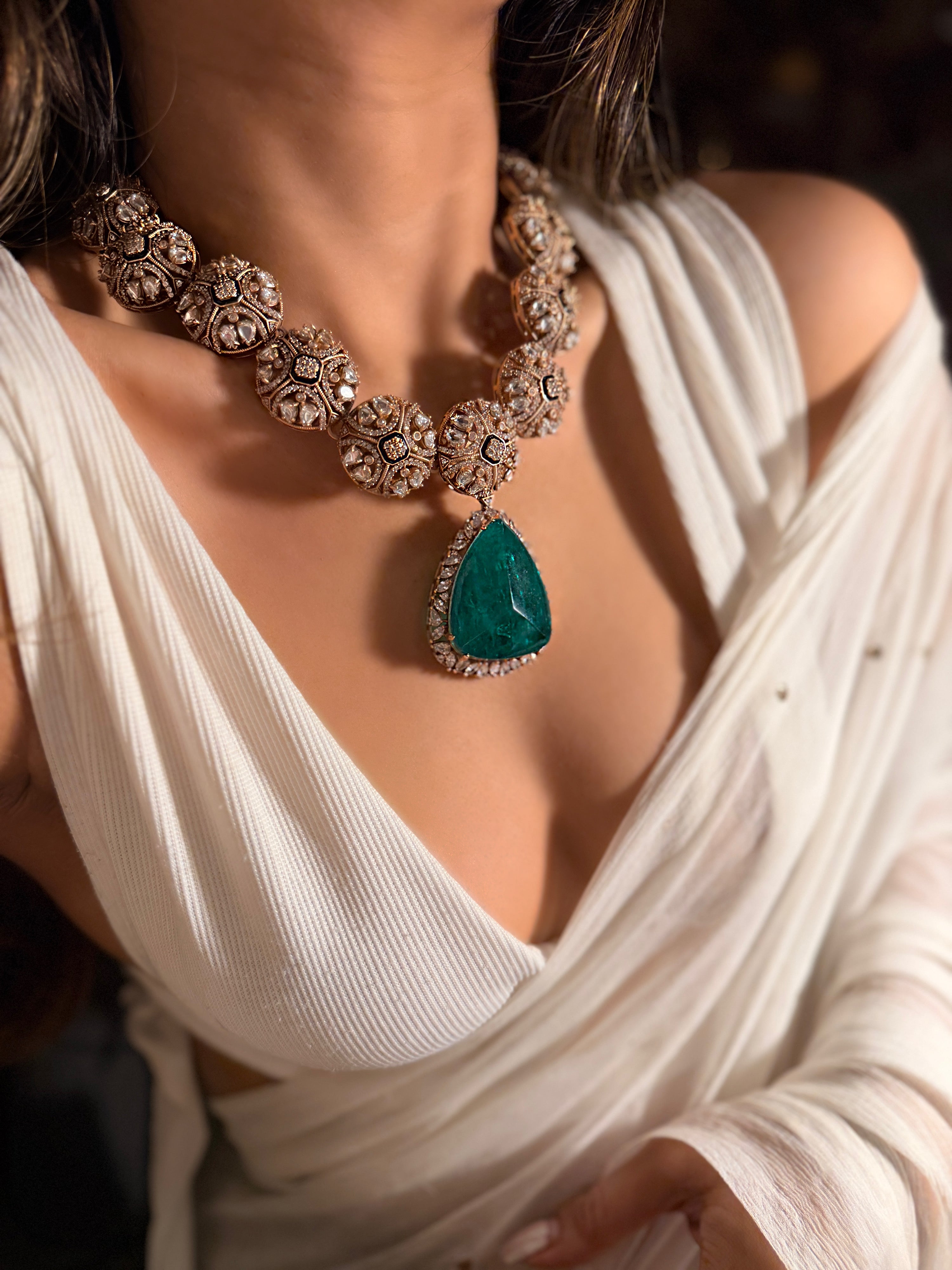 Nayantara Enerald Drop Necklace