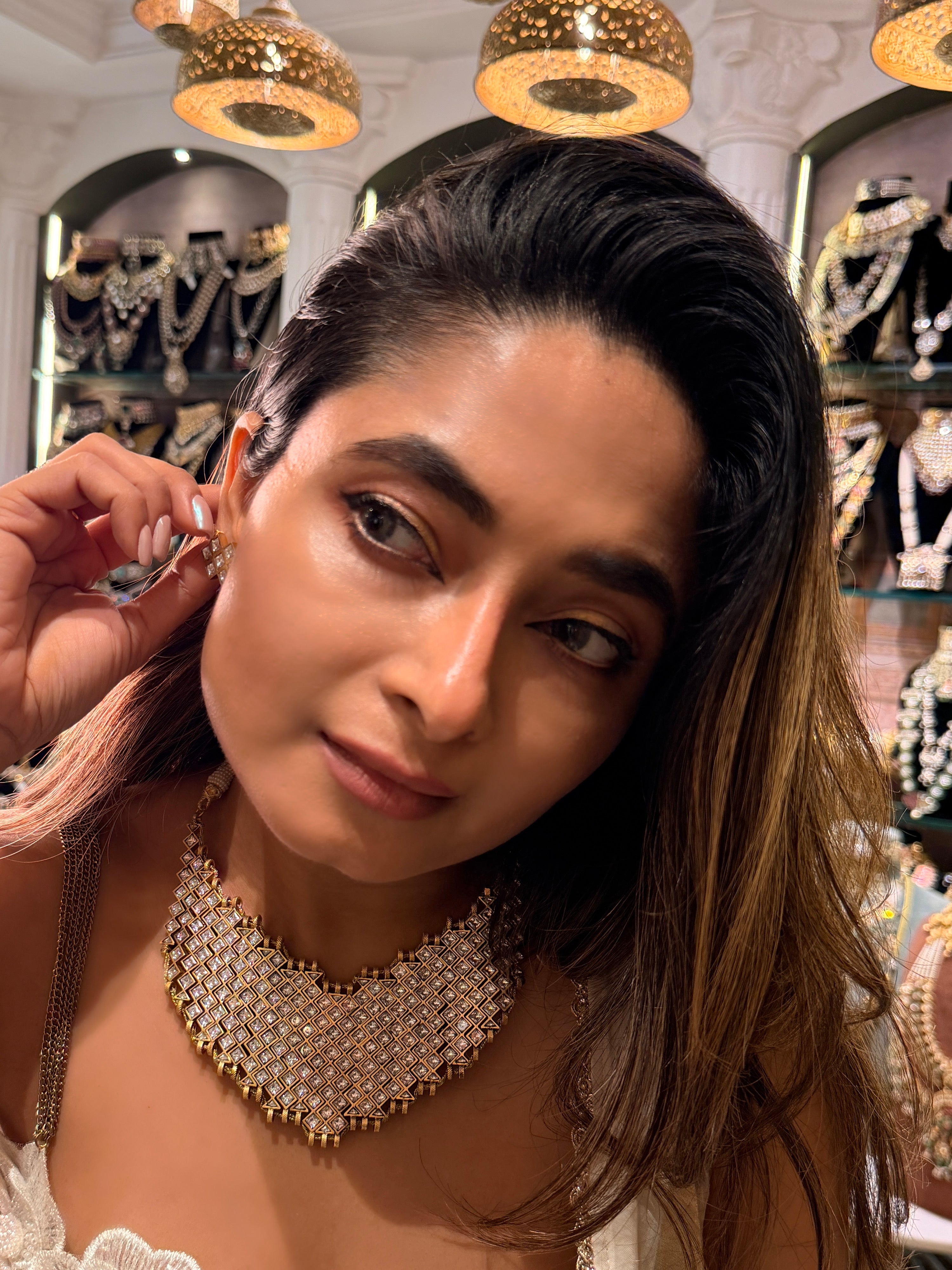 Zeenat Neck Piece - Mahira