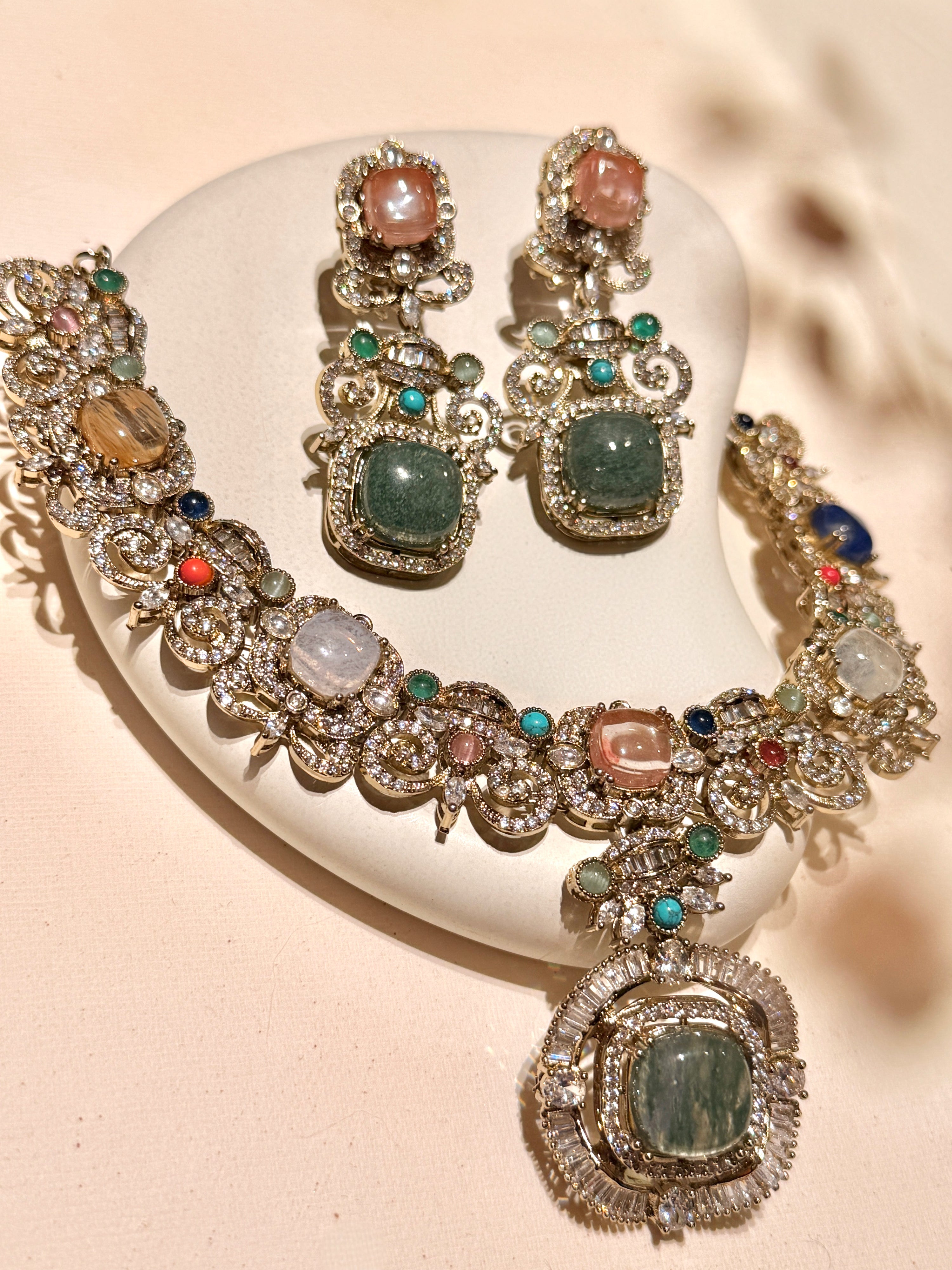 Elizabeth Aurora Gem Cascade
