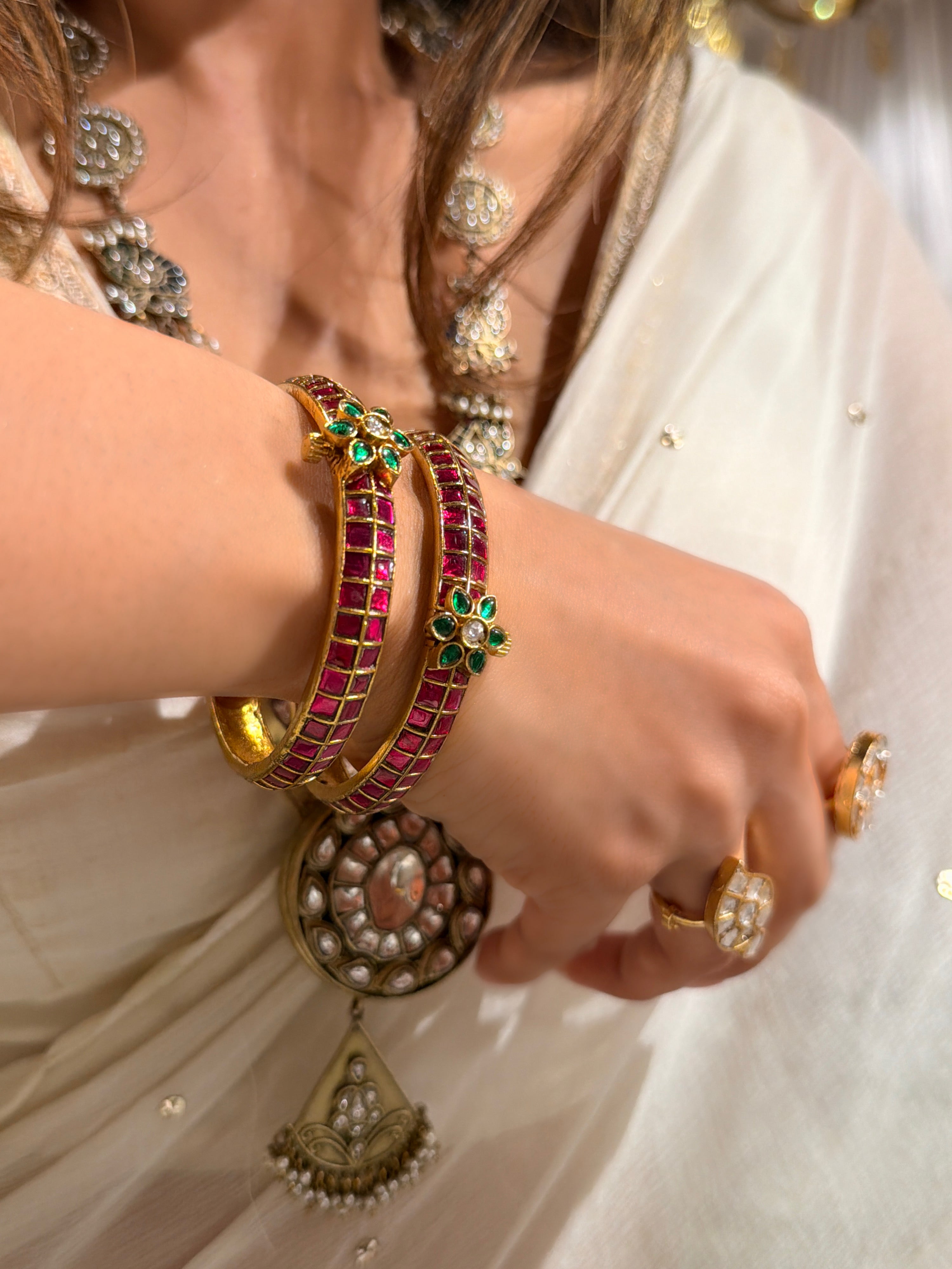 Saaz Ruby Sleek Bangle