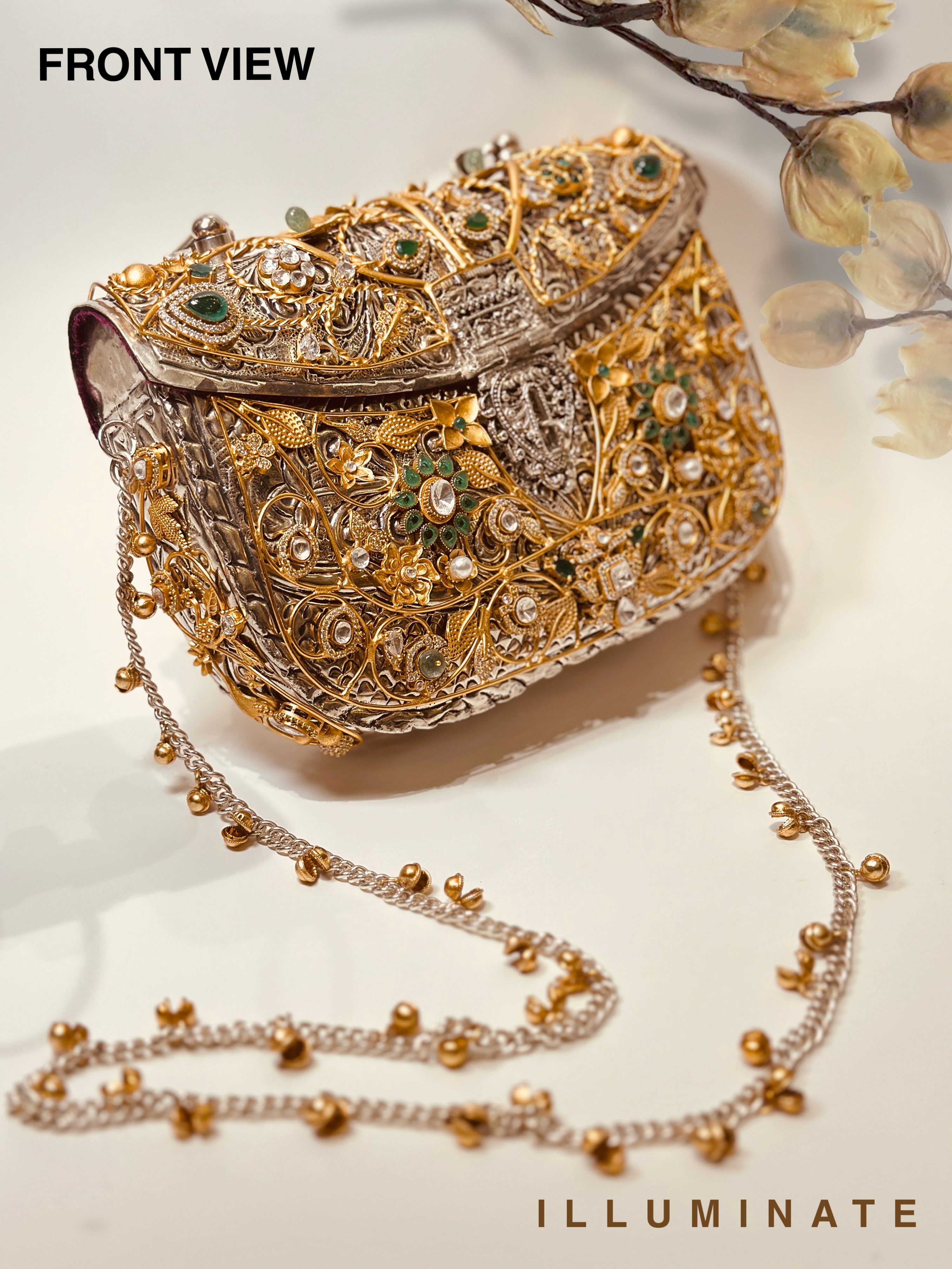 Gulzar Époque Hand Clutch