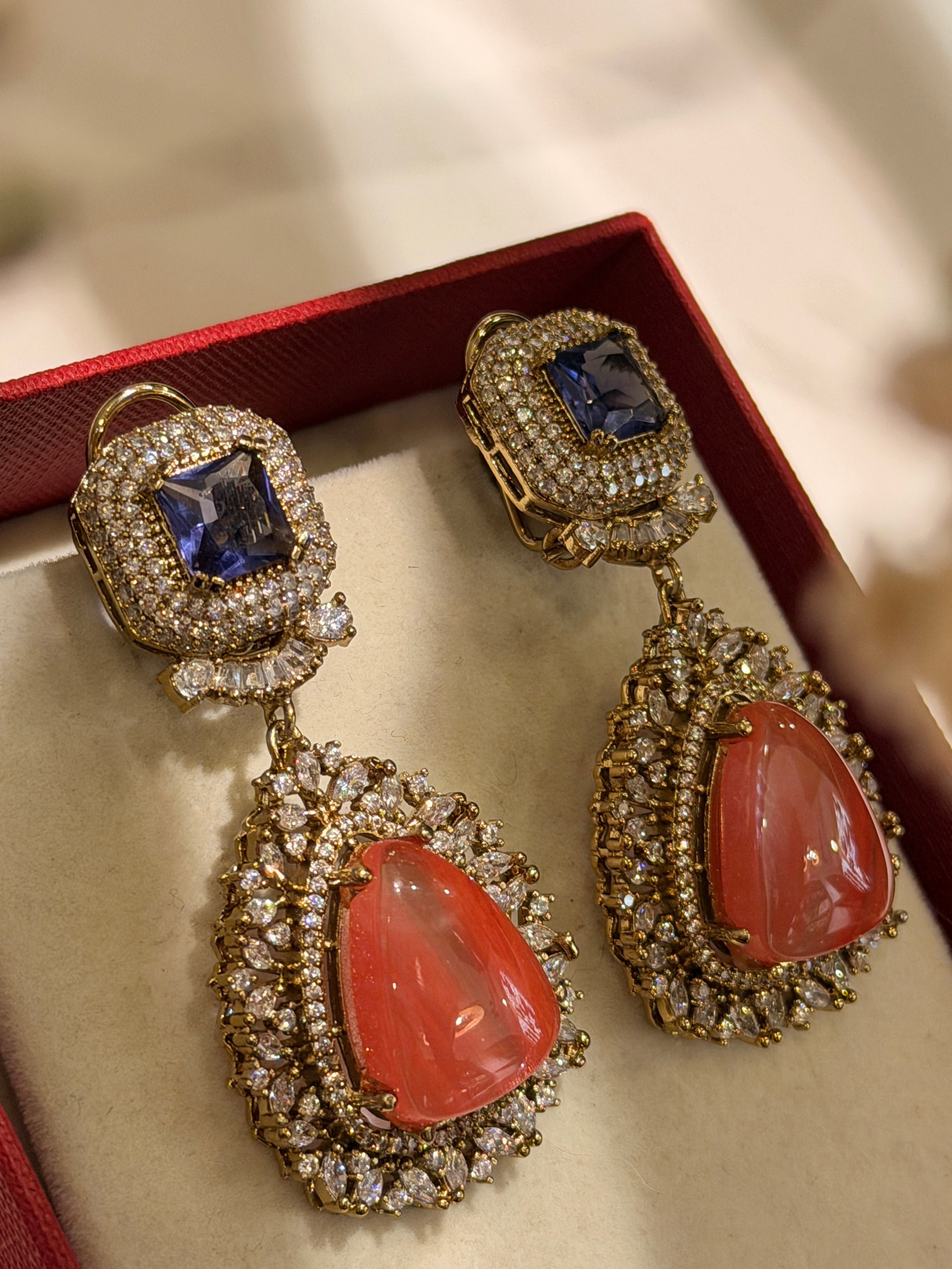 Elizabeth Crest Eardrops