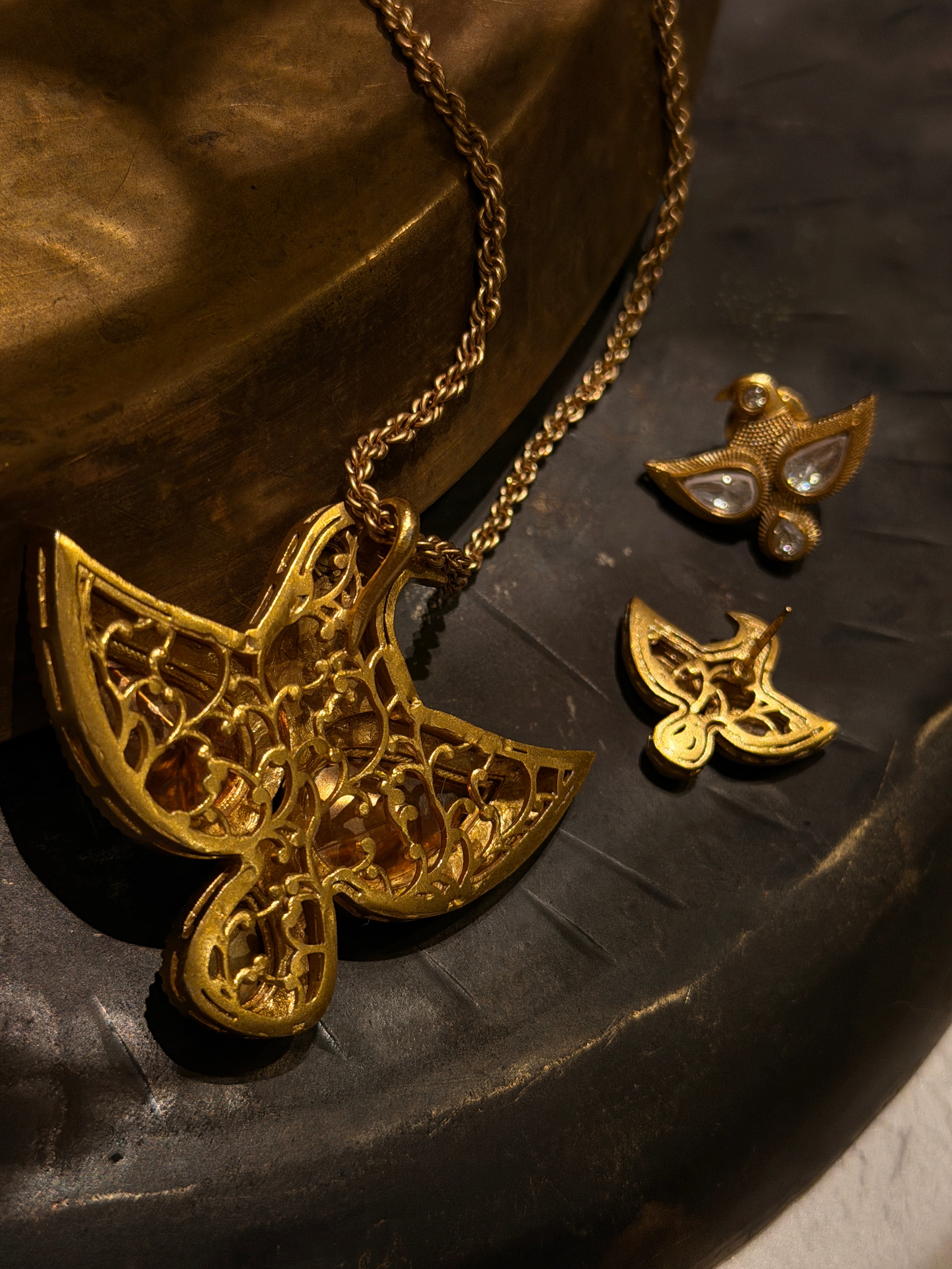 Falak Pendant Set