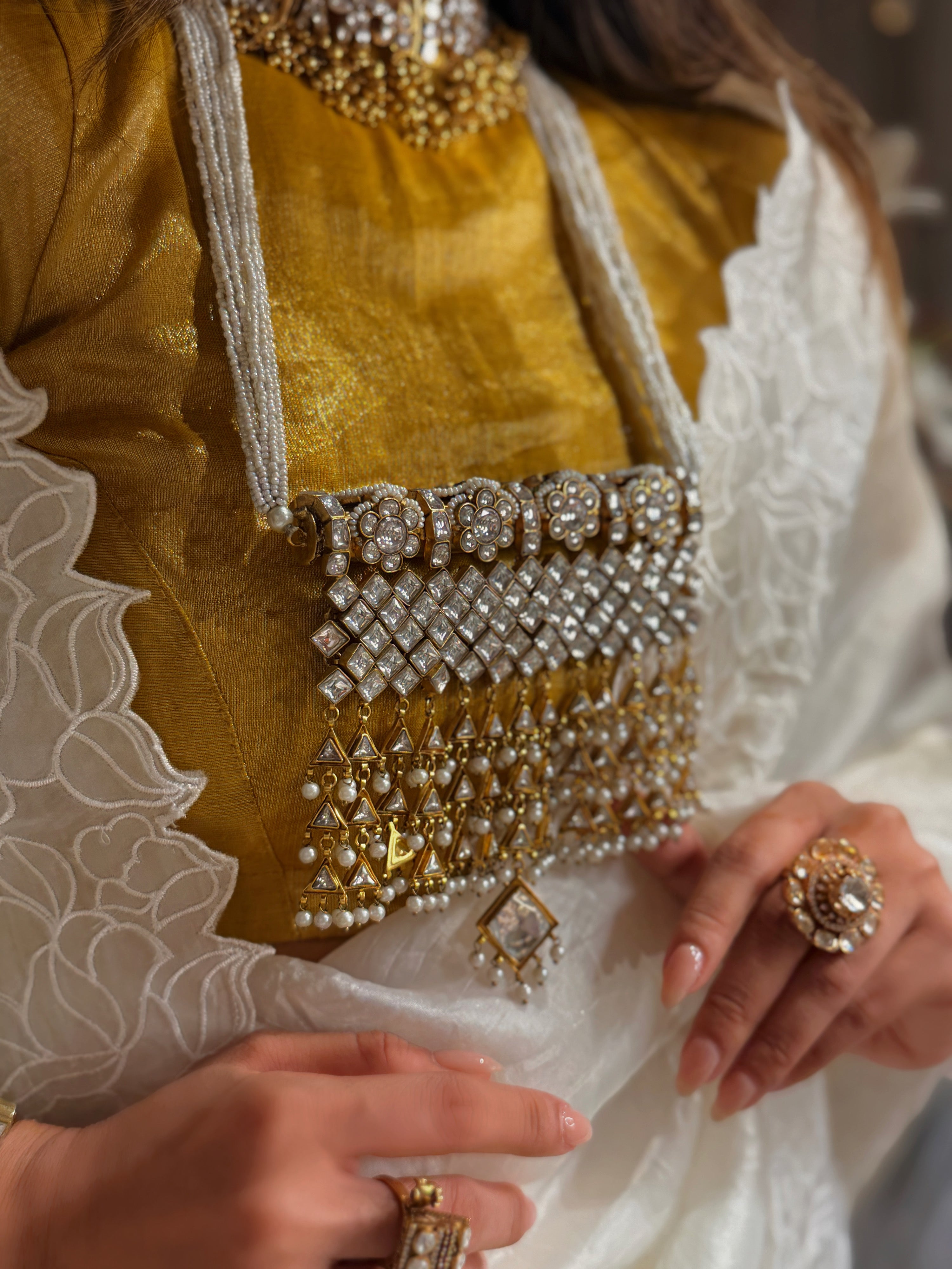 Sheesh Mahal Kundan Necklace- MAHIRA