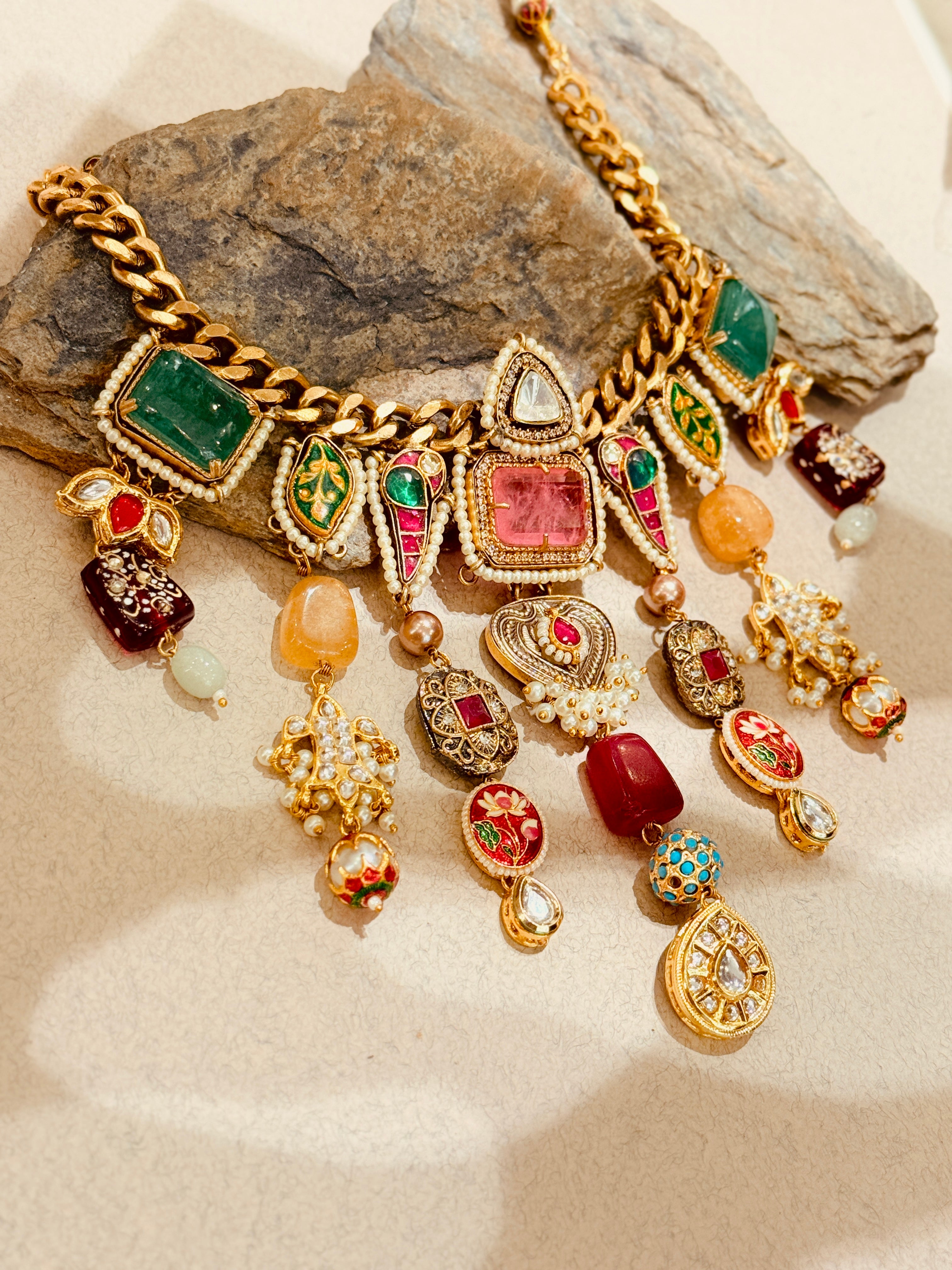 Rivaaz Chain Neck piece