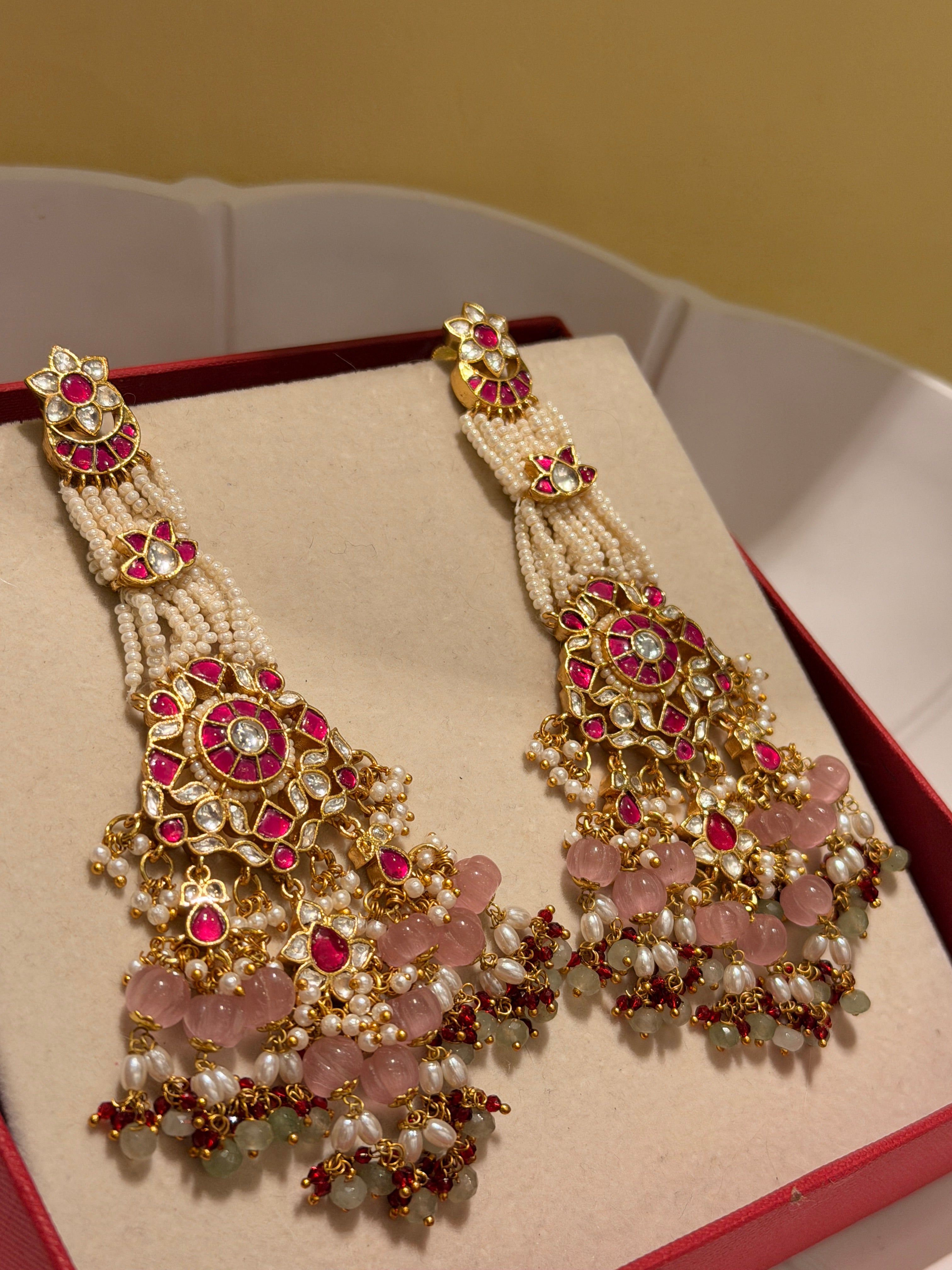 Saiyan long kundan Dangler