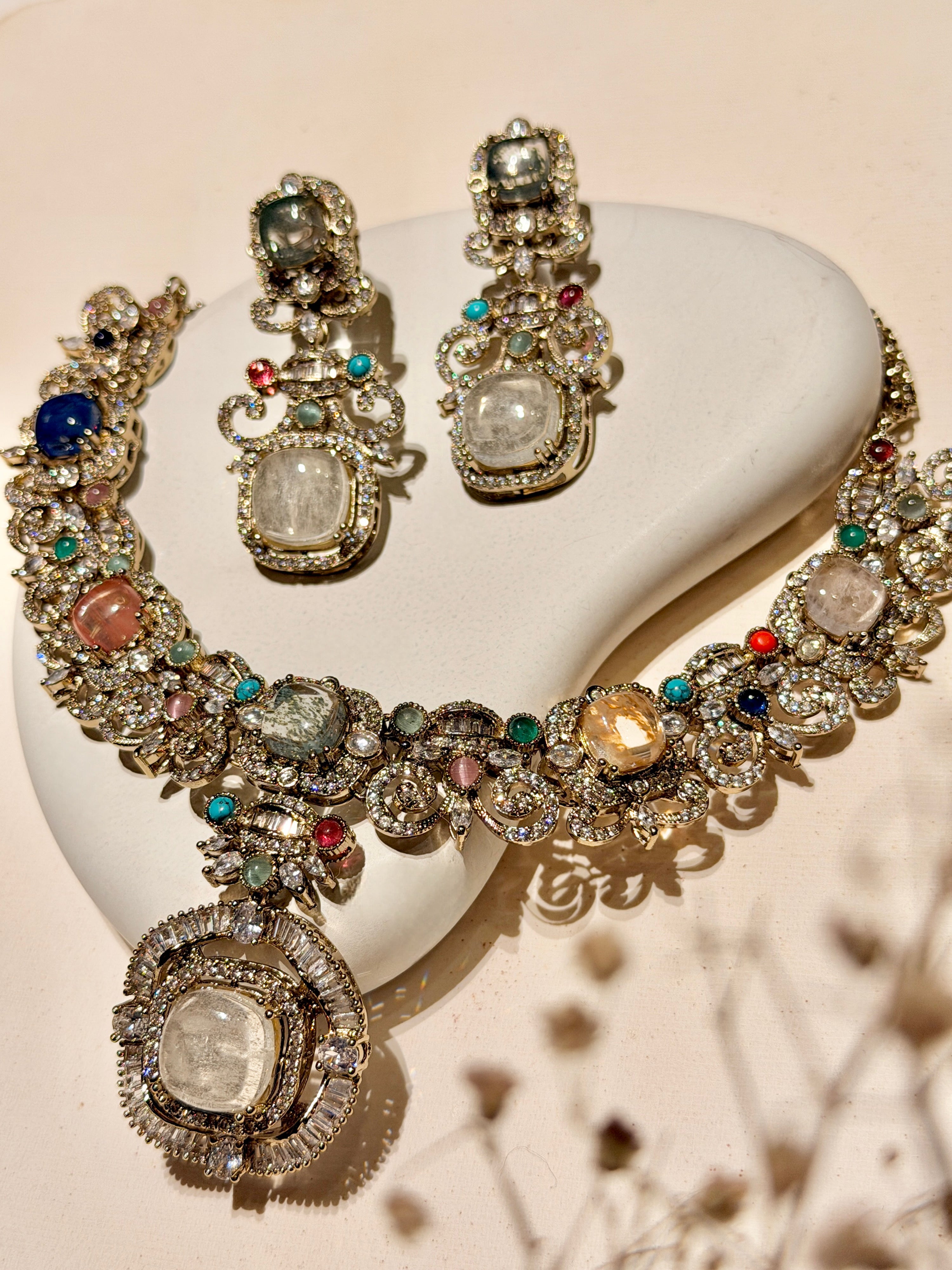 Elizabeth Aurora Gem Cascade