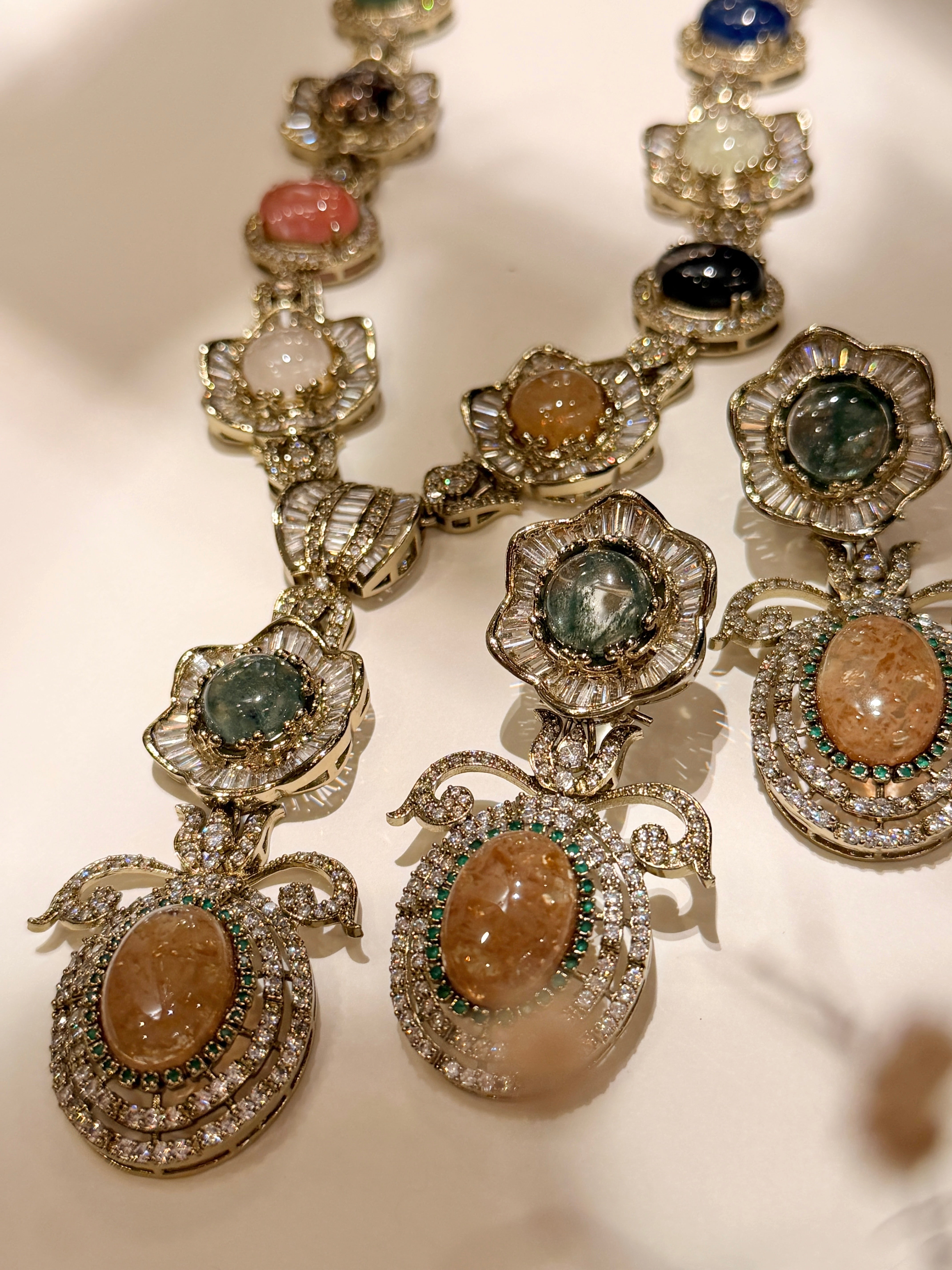Fiza-Flora Necklace- Elizabeth