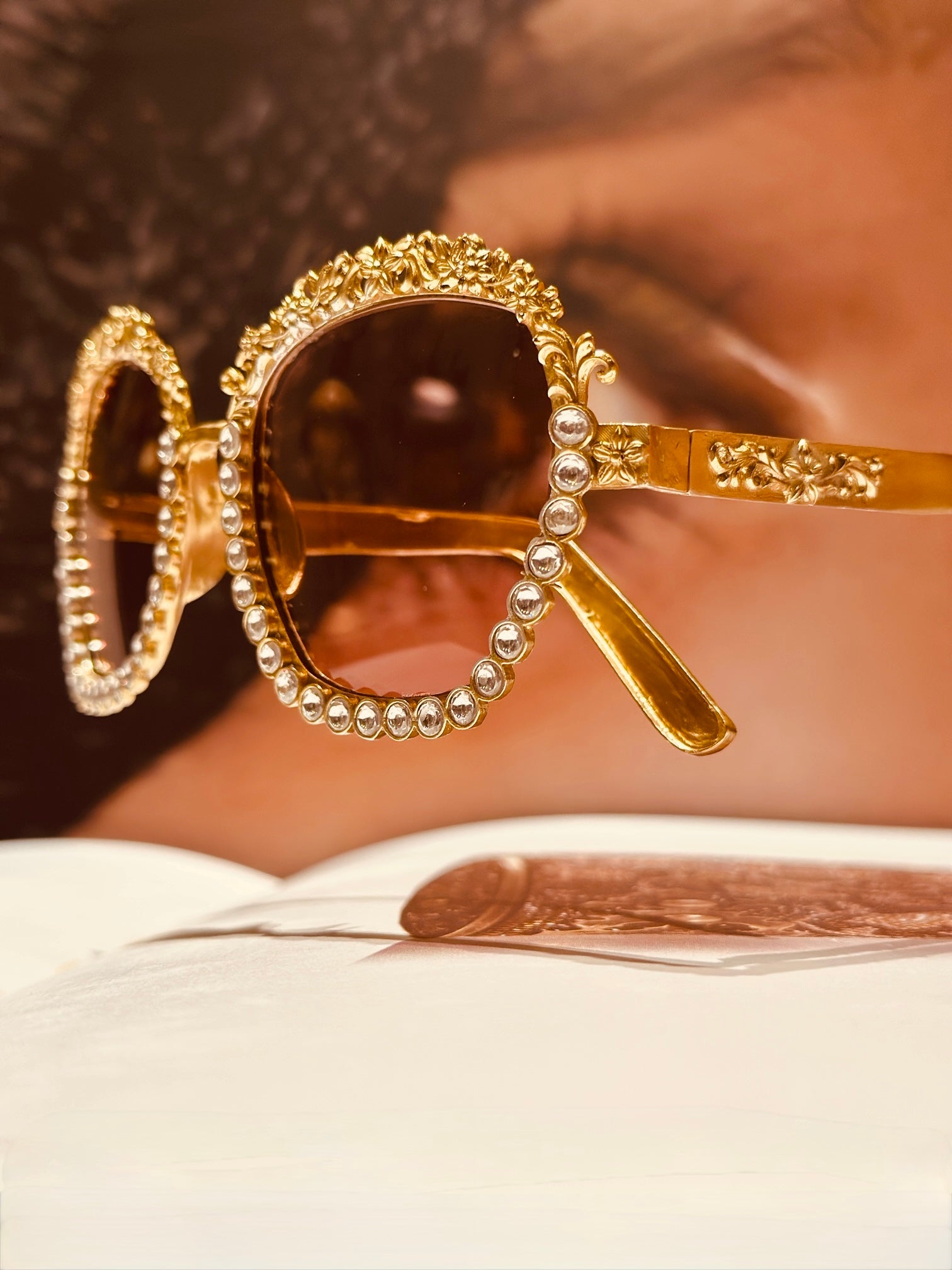 Auric Muse glass-Mahira