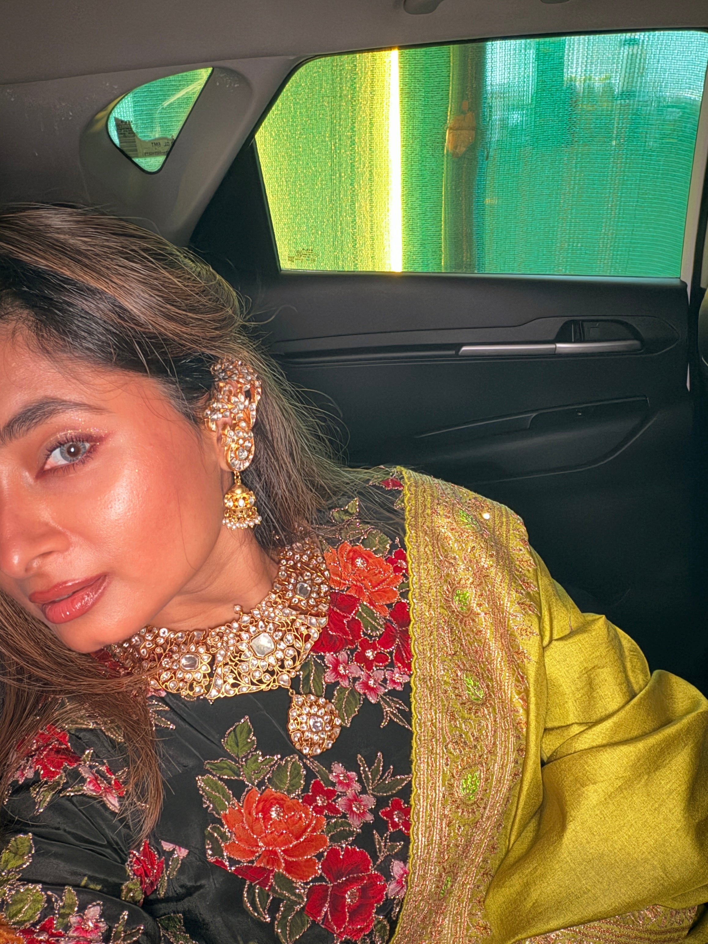 Rashi Kundan kaanphool