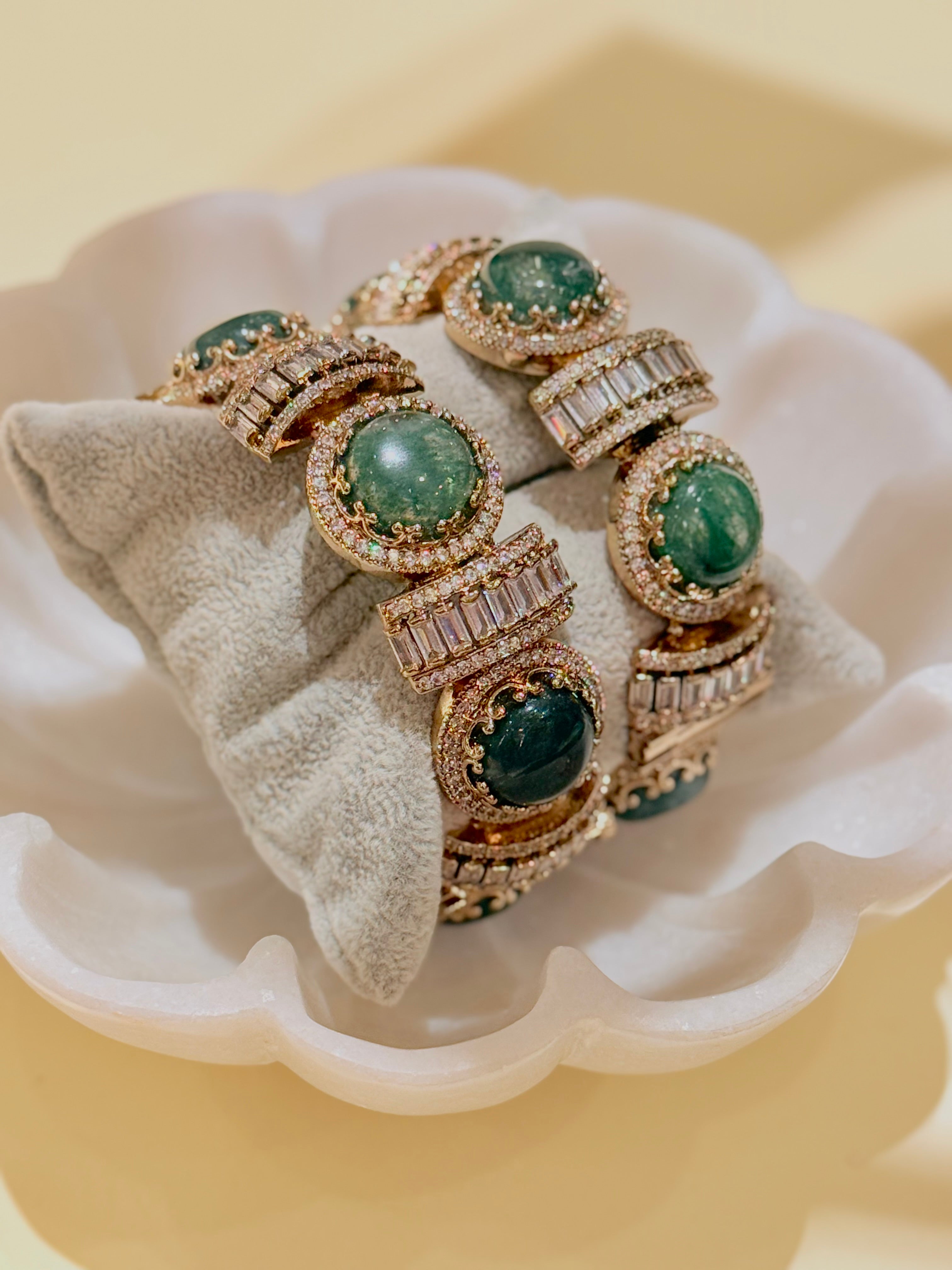 Amore Labradorite Bangle