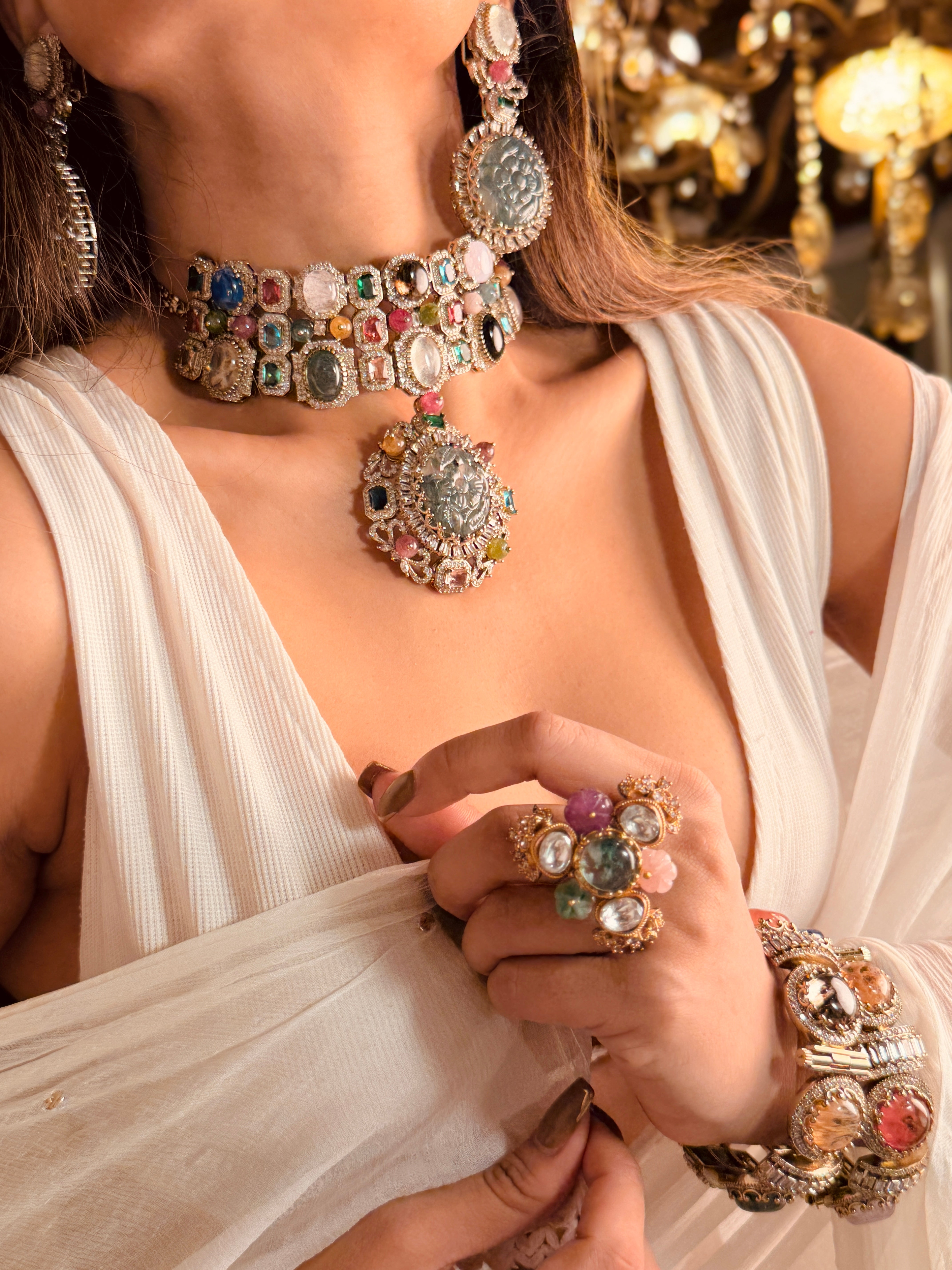 Rise above Dark- Elizabeth