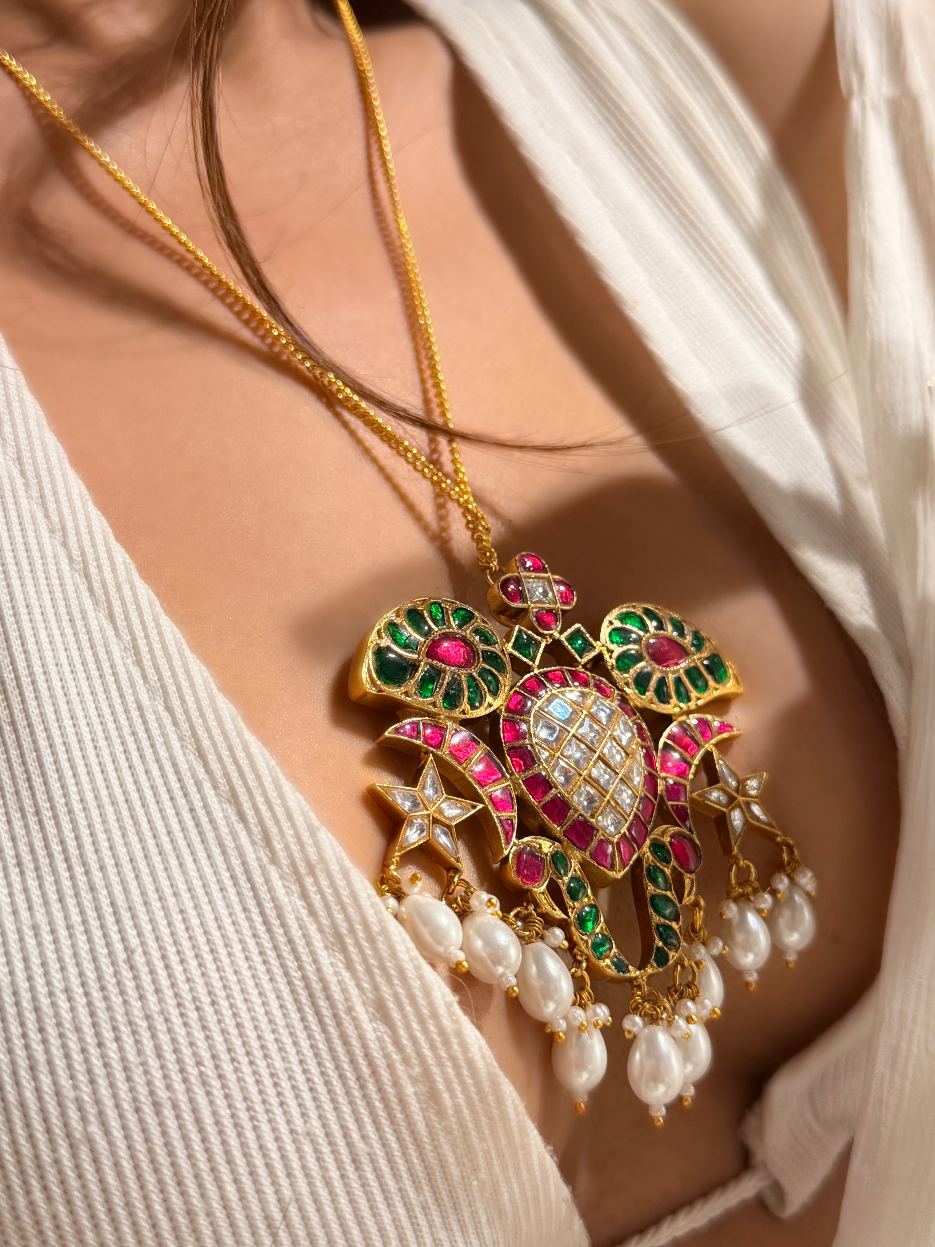 Tarika jadau Pendant