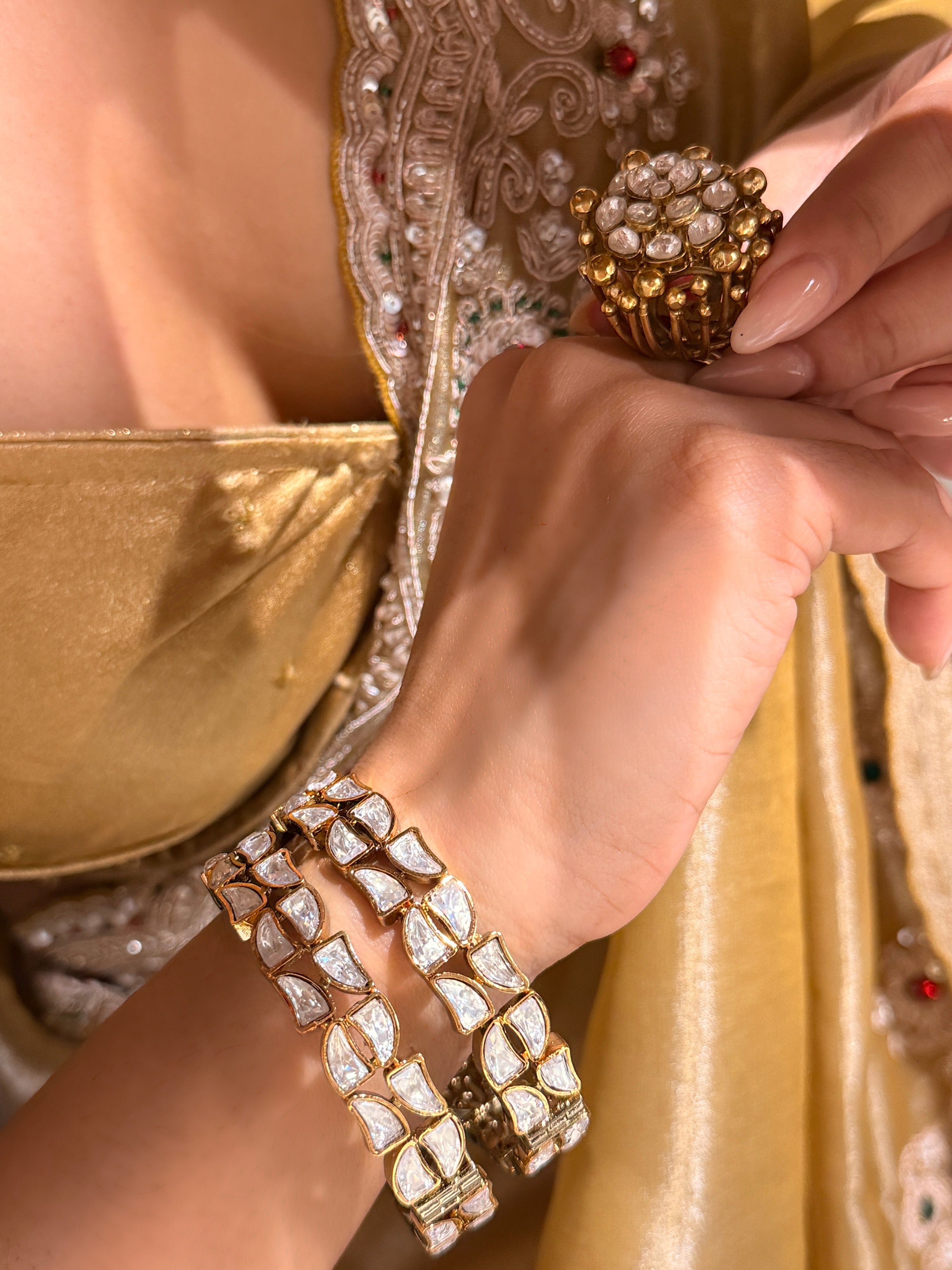 Kanika Moissanite Bangle
