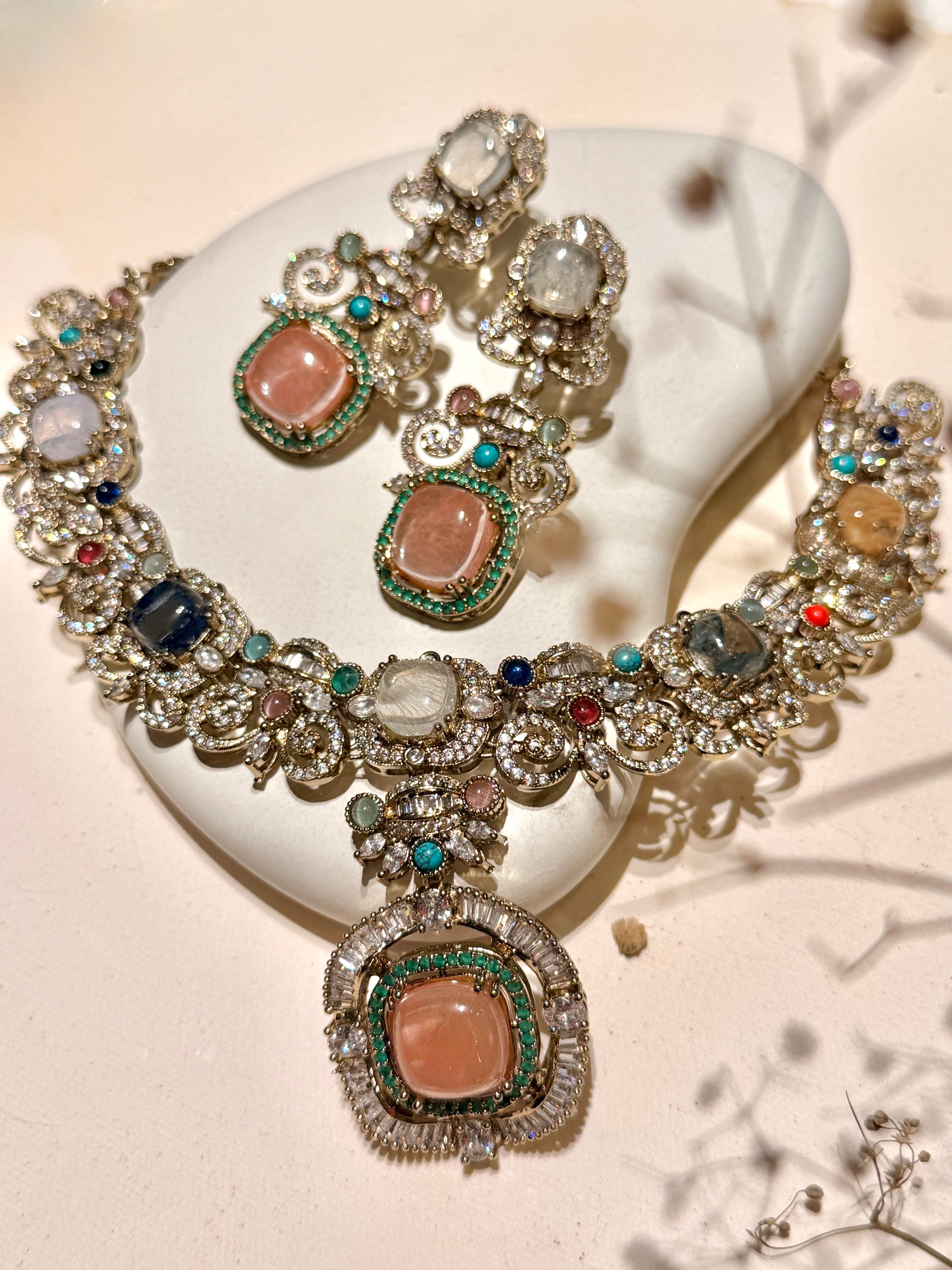 Elizabeth Aurora Gem Cascade