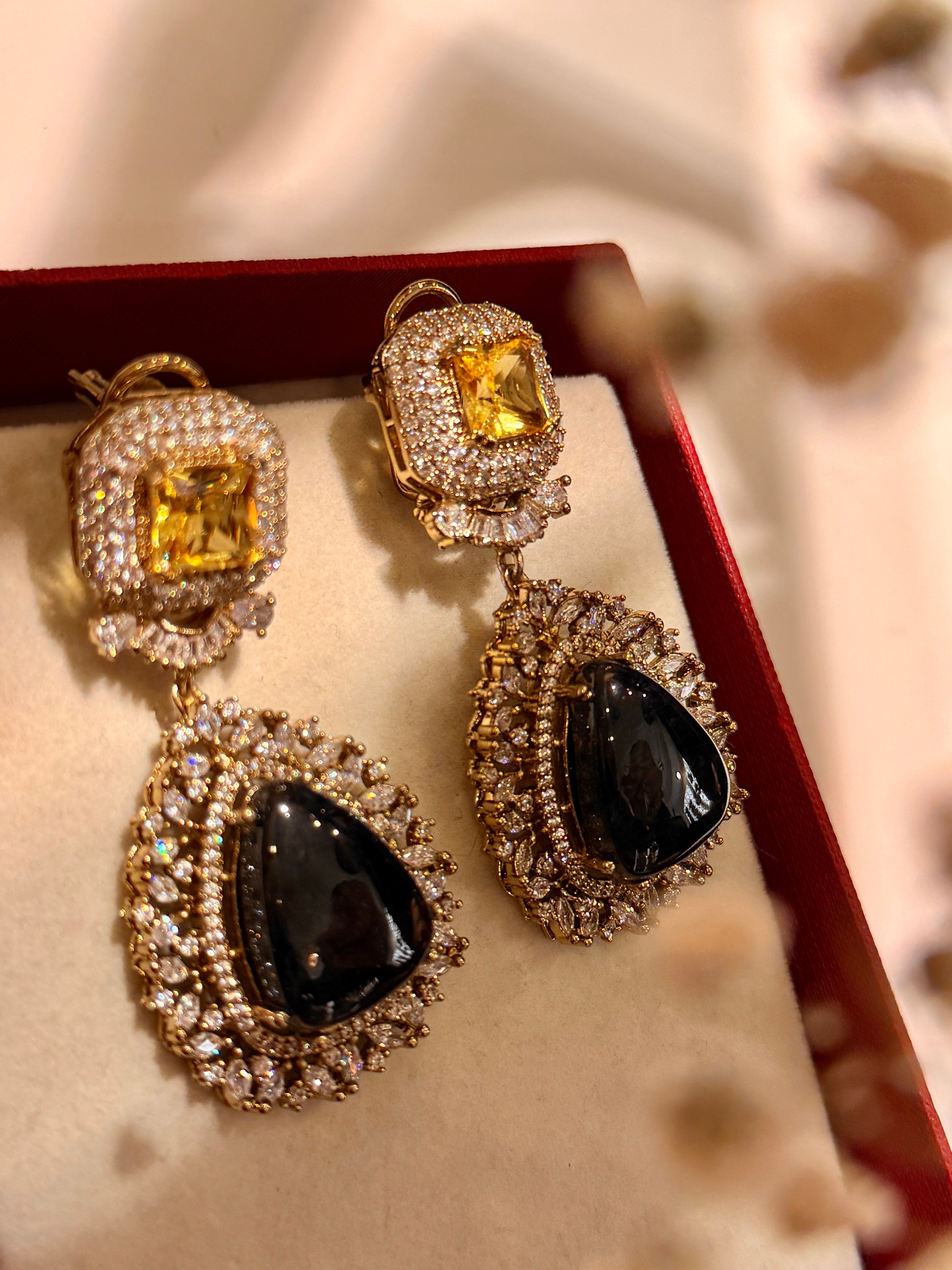 Elizabeth Crest Eardrops