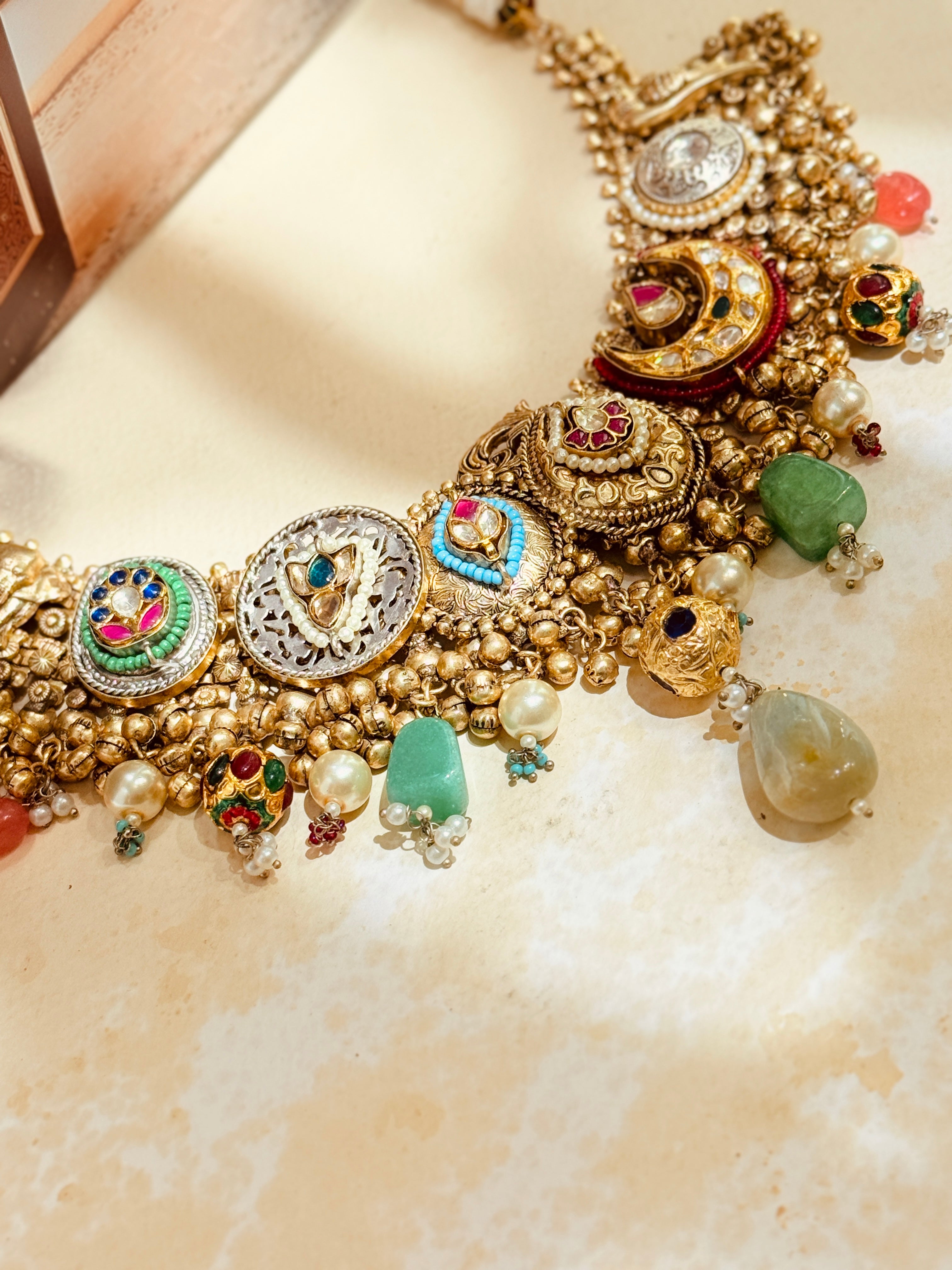 Veera fusion Neck piece