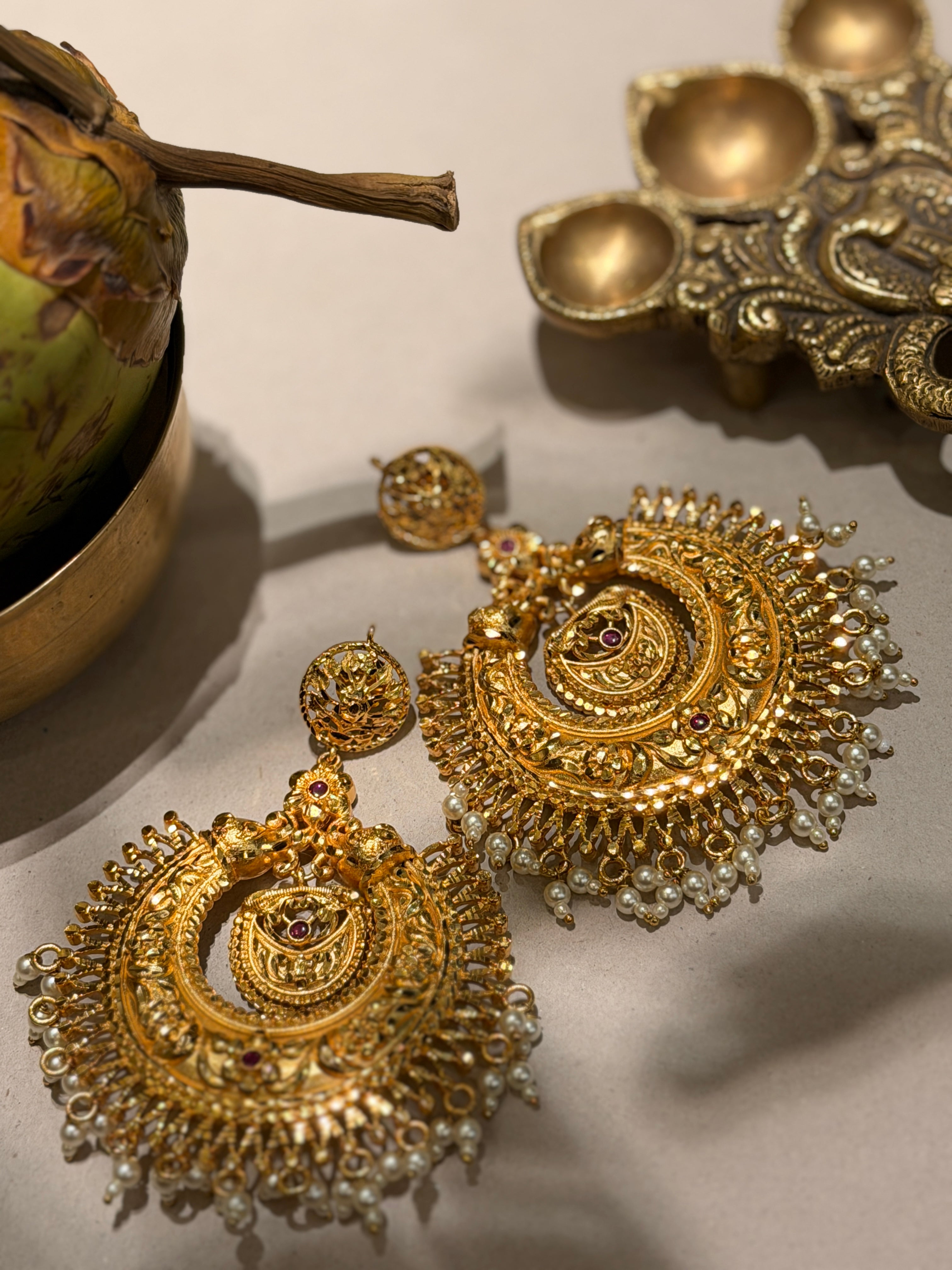Hemangana Chandbali