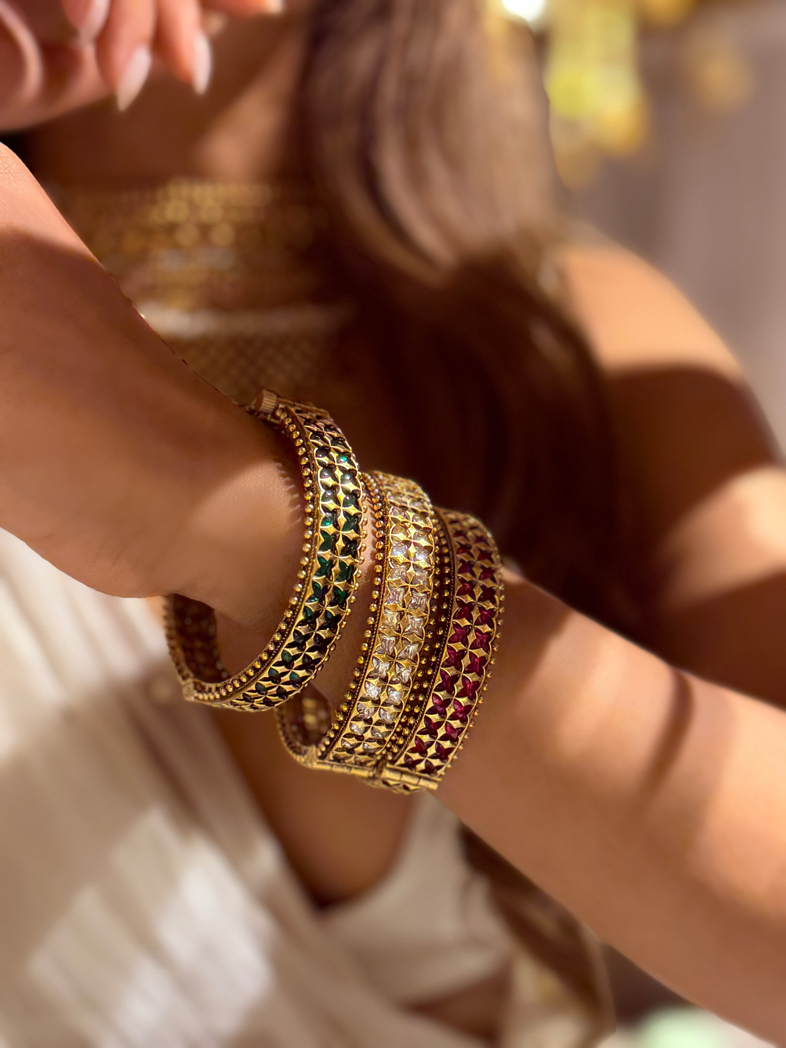 Roopam gold plated Bangle