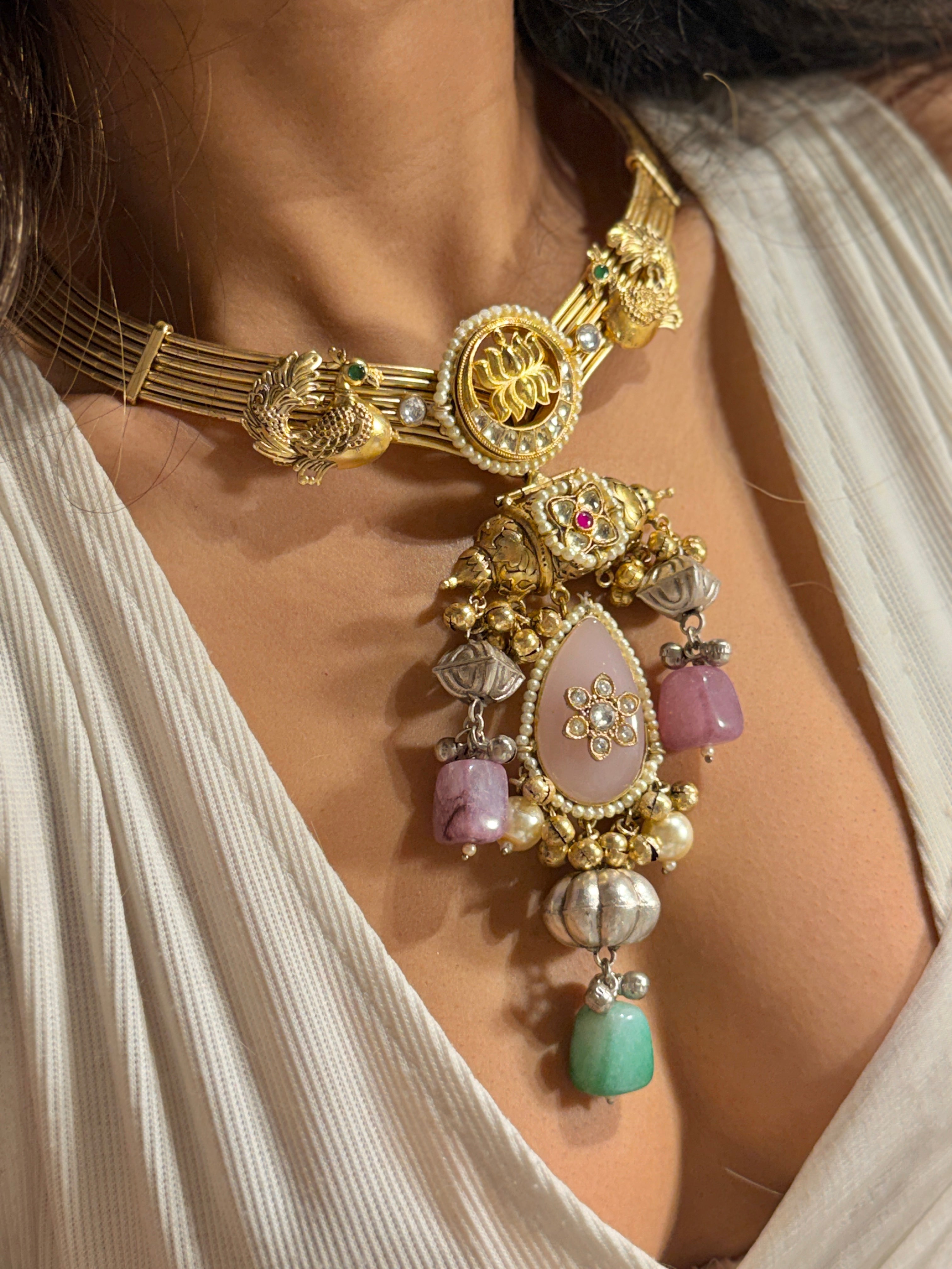 Mor Hasli Romania Necklace