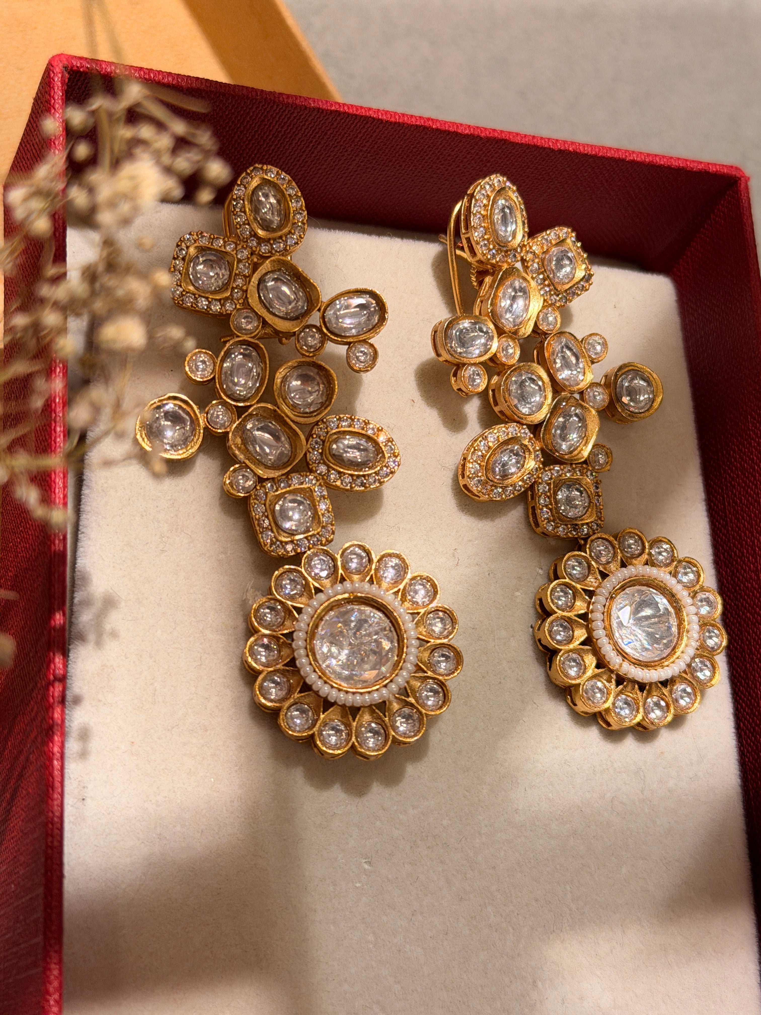 Zarina radiance flower Earring