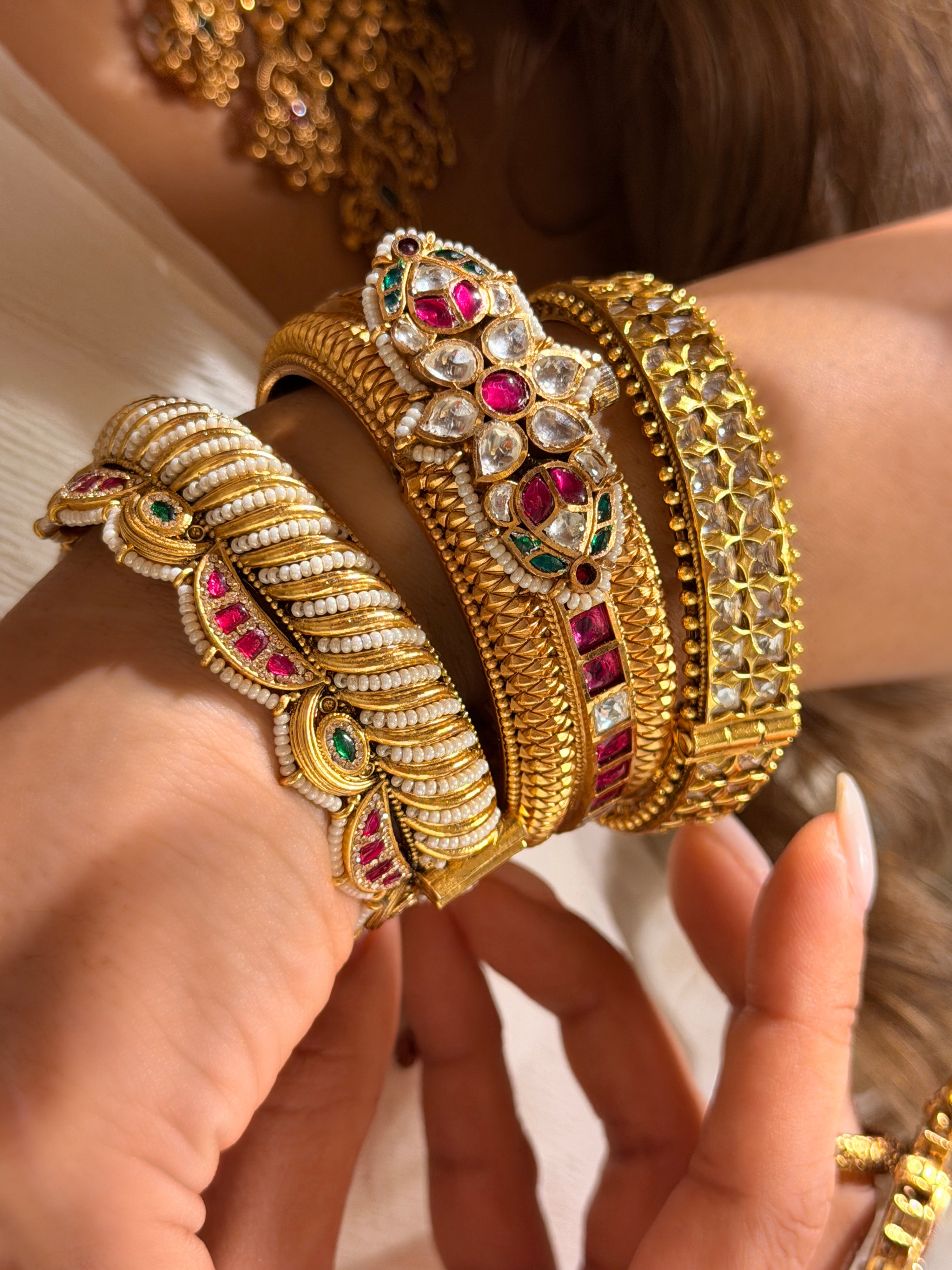 Rama bangle ( middle broad )